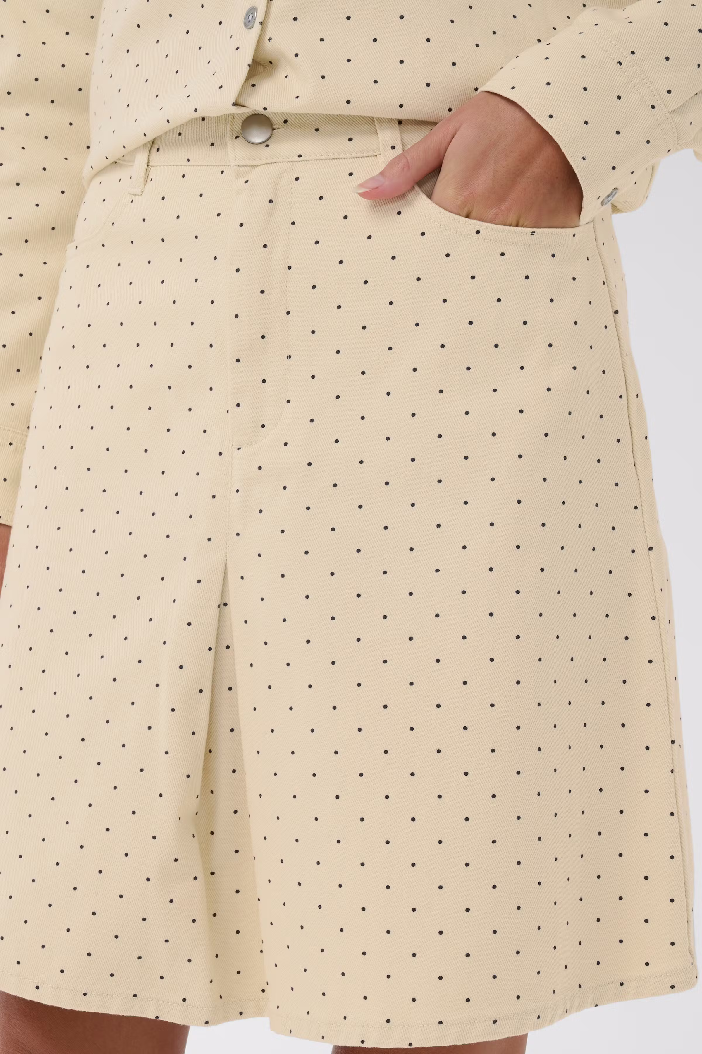 PatriciaSZ Skirt LOOKBOOK DETAIL 30514950-304687