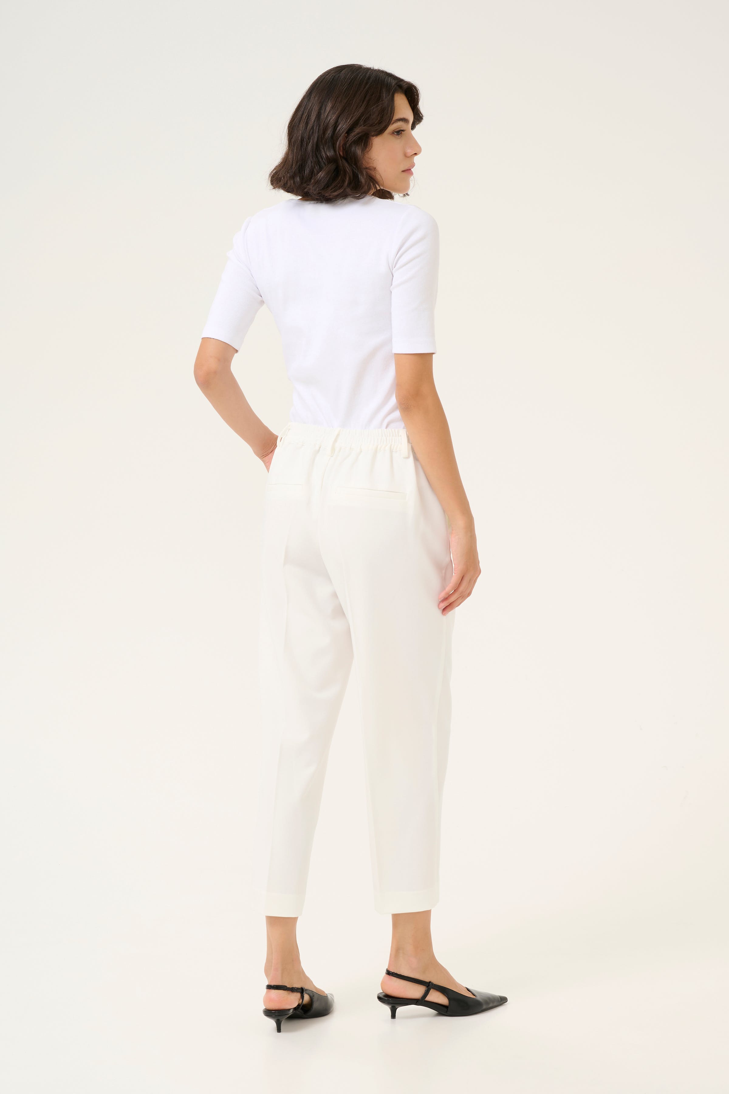 KAsakura Trousers LOOKBOOK BACK 10506127-110602