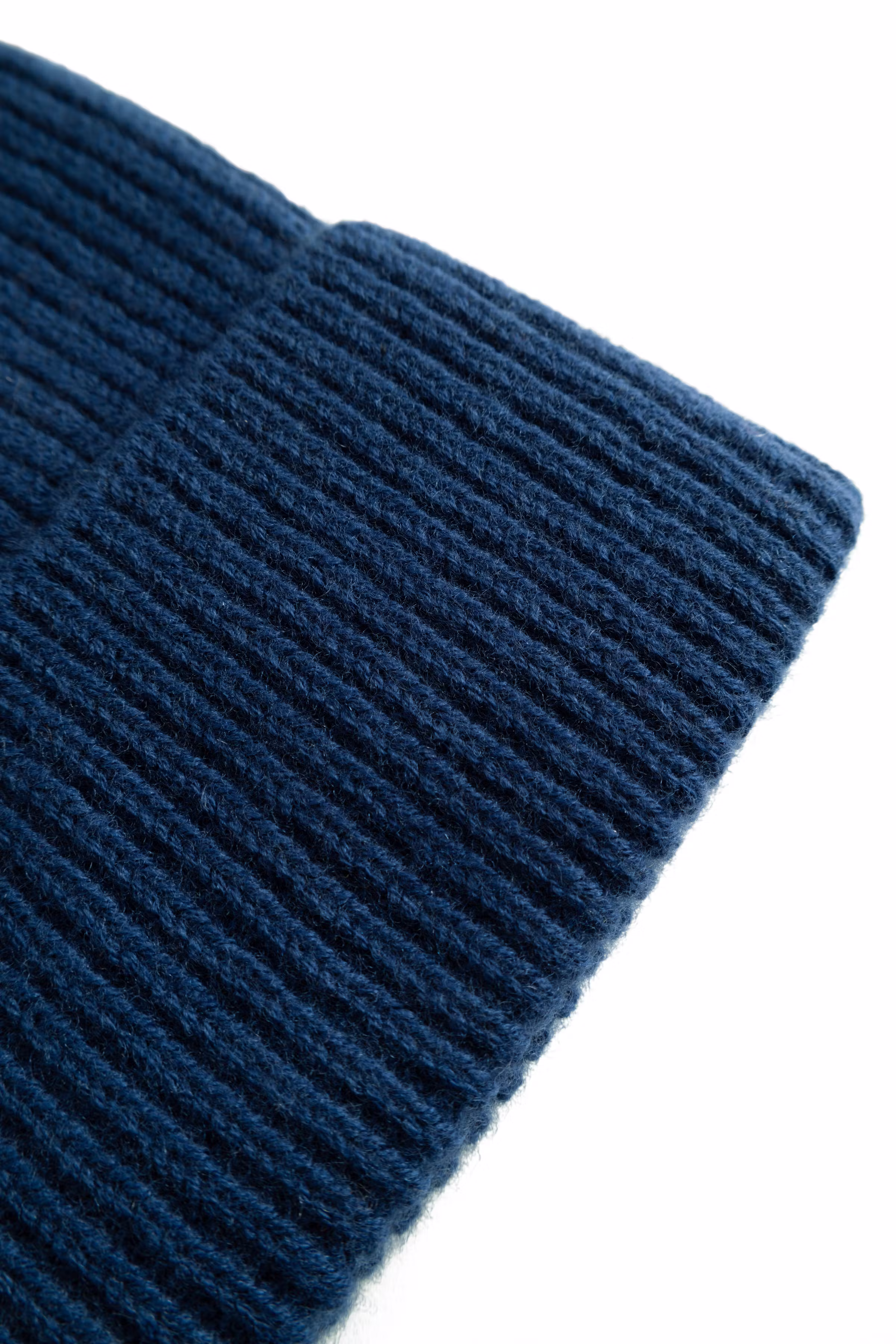 WWVin beanie PACK DETAIL 30251643-193936