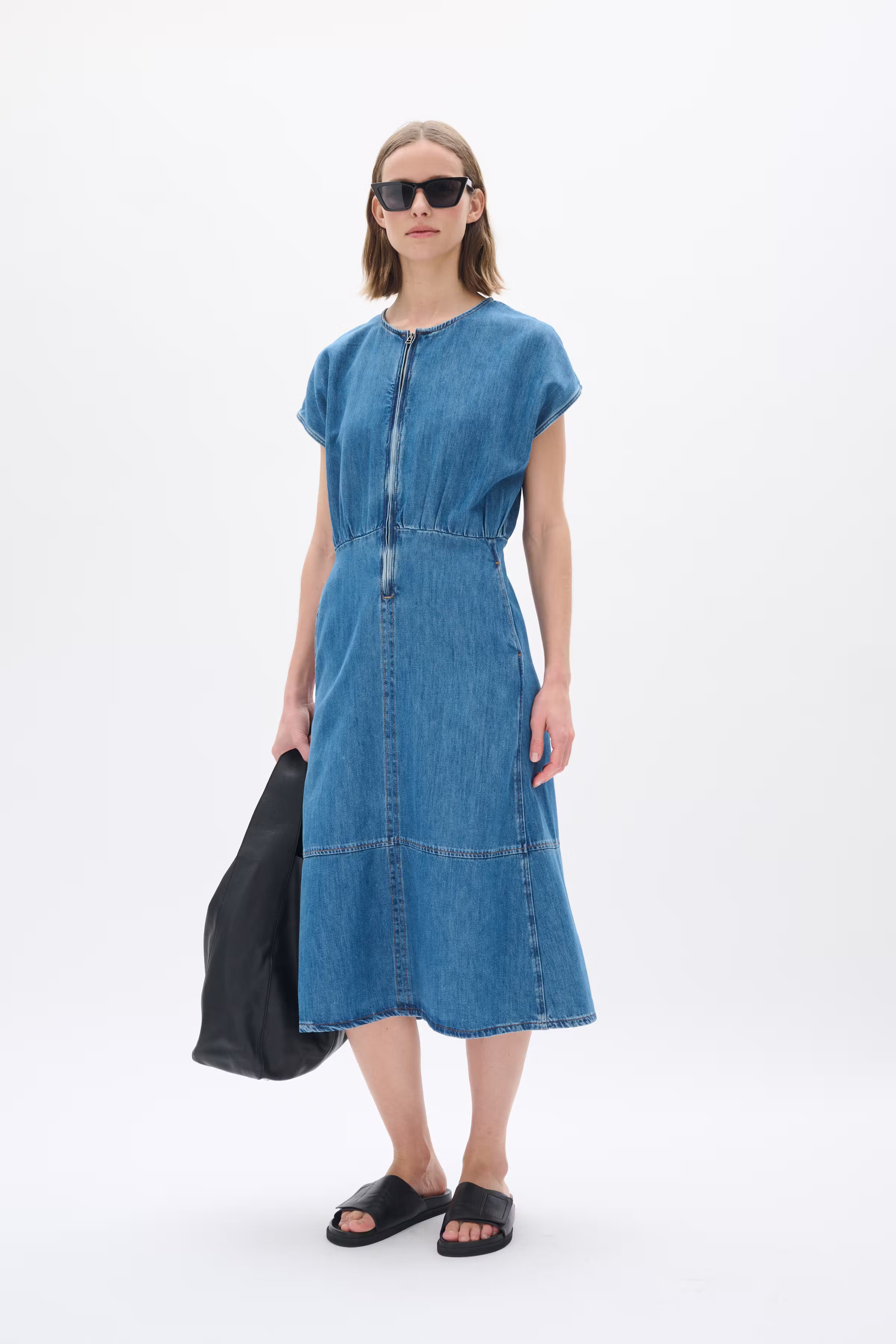 DaceyIW Kleid LOOKBOOK FRONT 30110686-301979