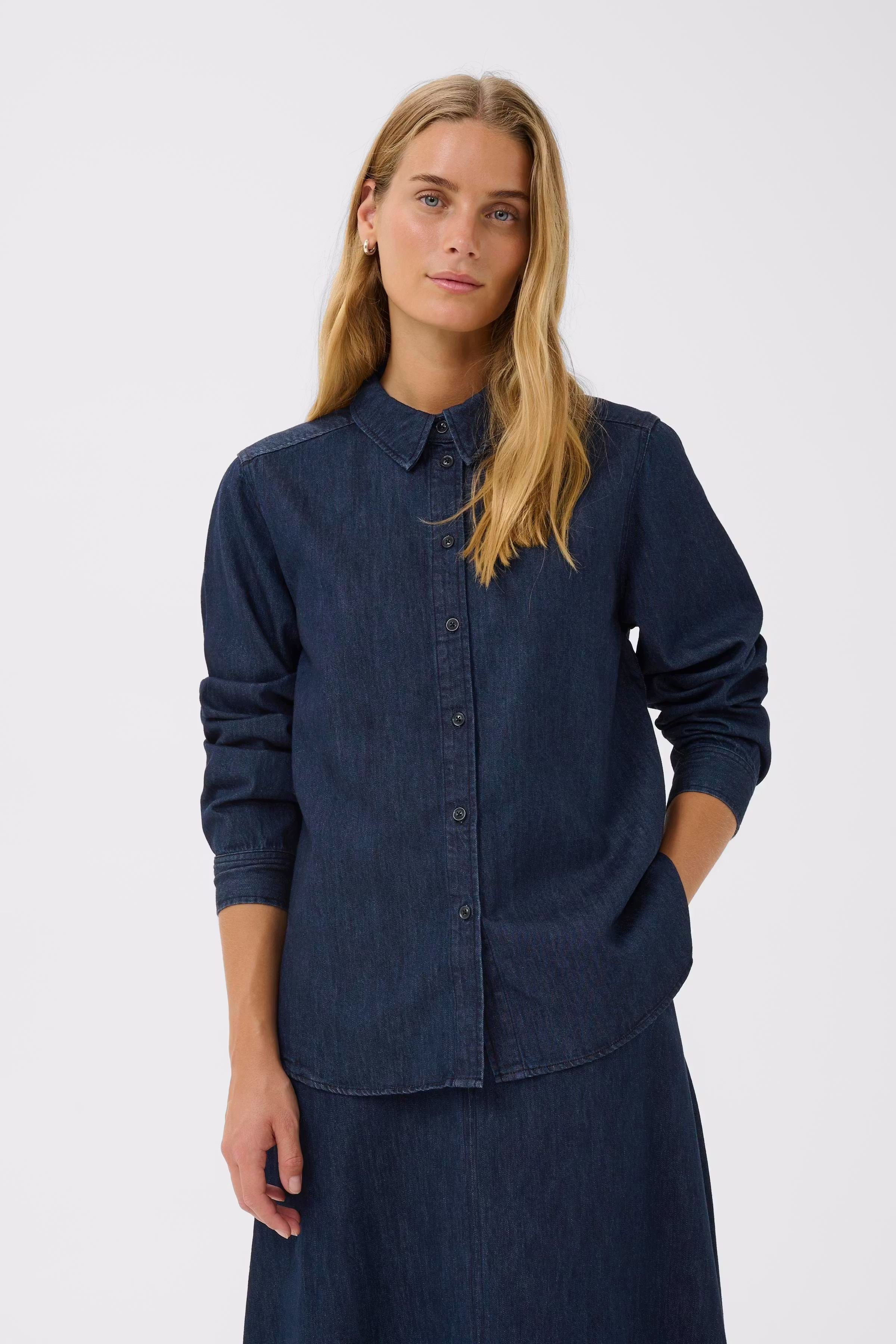 SarafiaPW Skjorte LOOKBOOK FRONT 30309970-300159