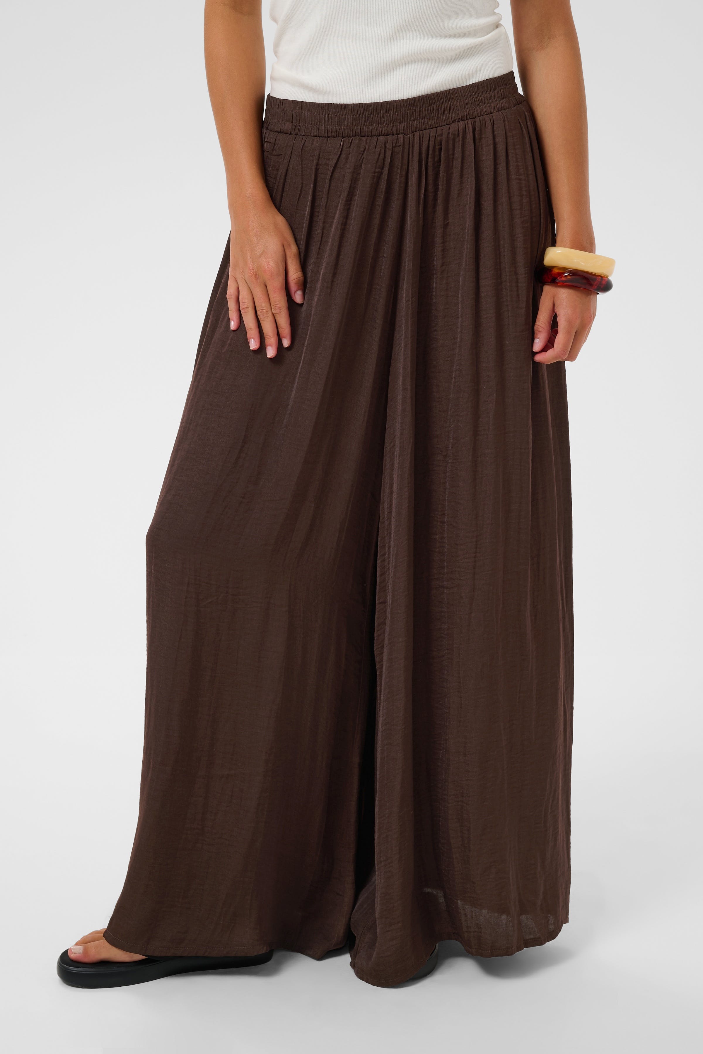 KAallie Bukser LOOKBOOK FRONT 10508761-190915