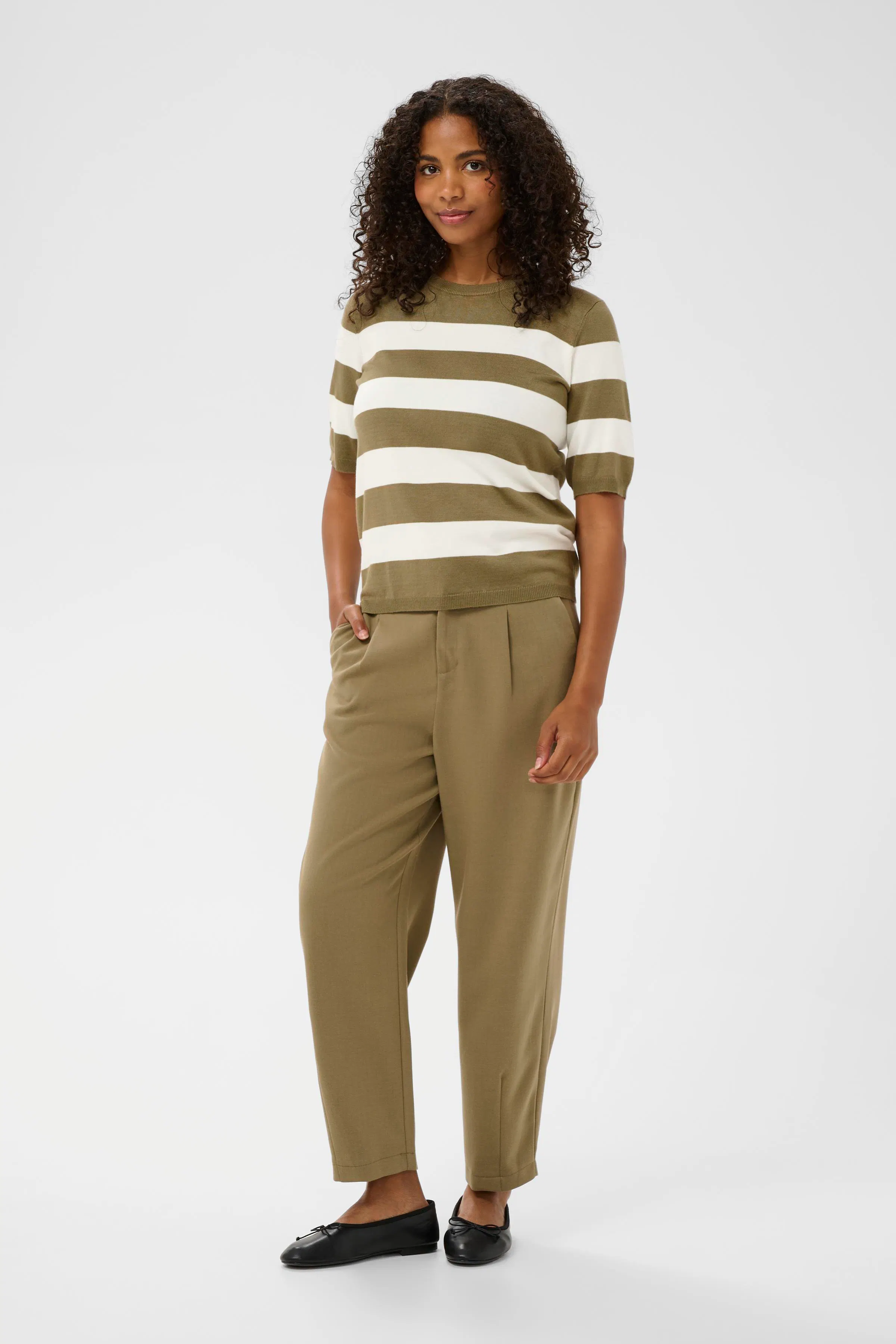 KAlizza Pullover LOOKBOOK FRONT 10508410-108930