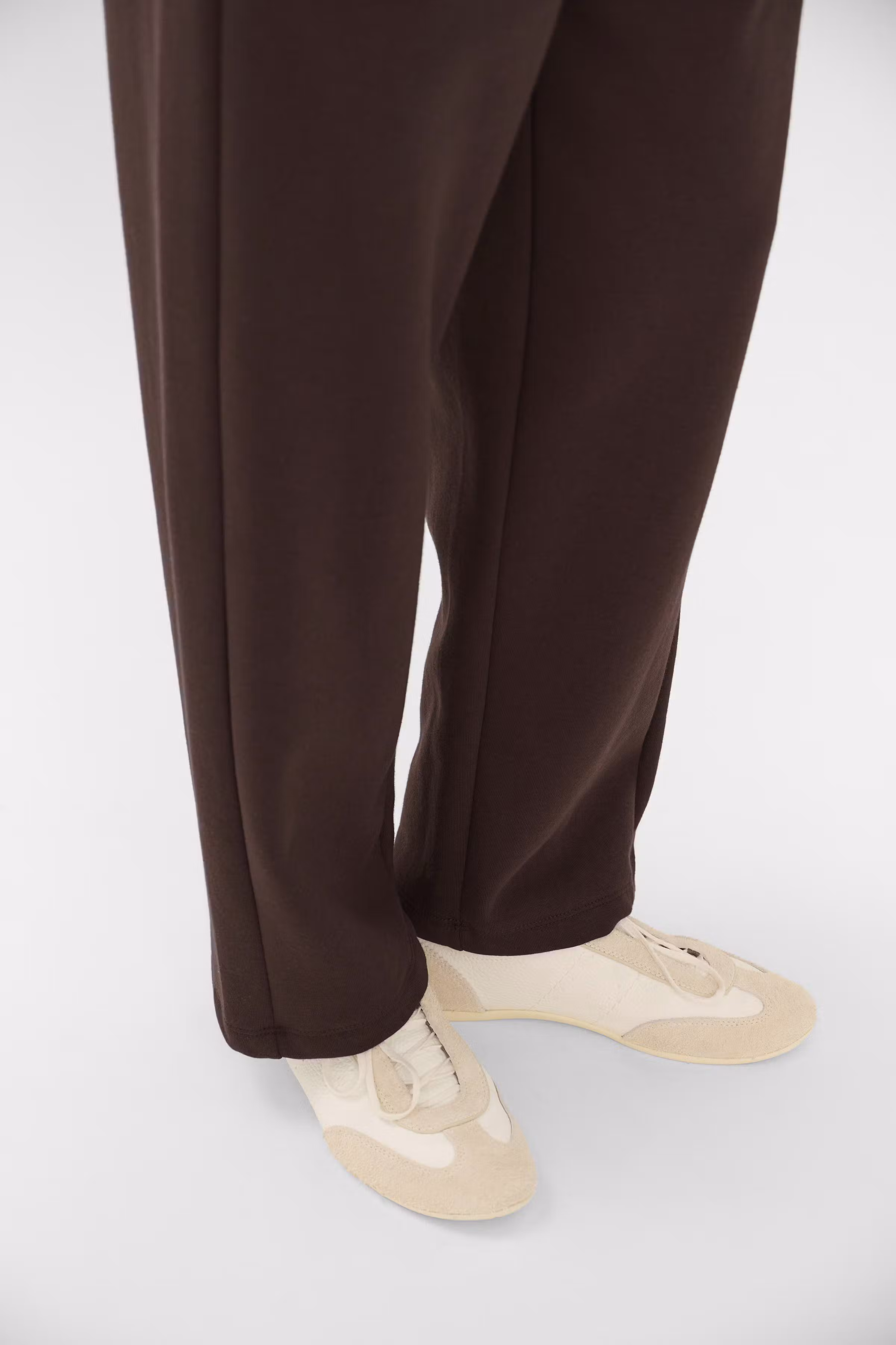 CUangela Sweatpants LOOKBOOK DETAIL 50112922-190915