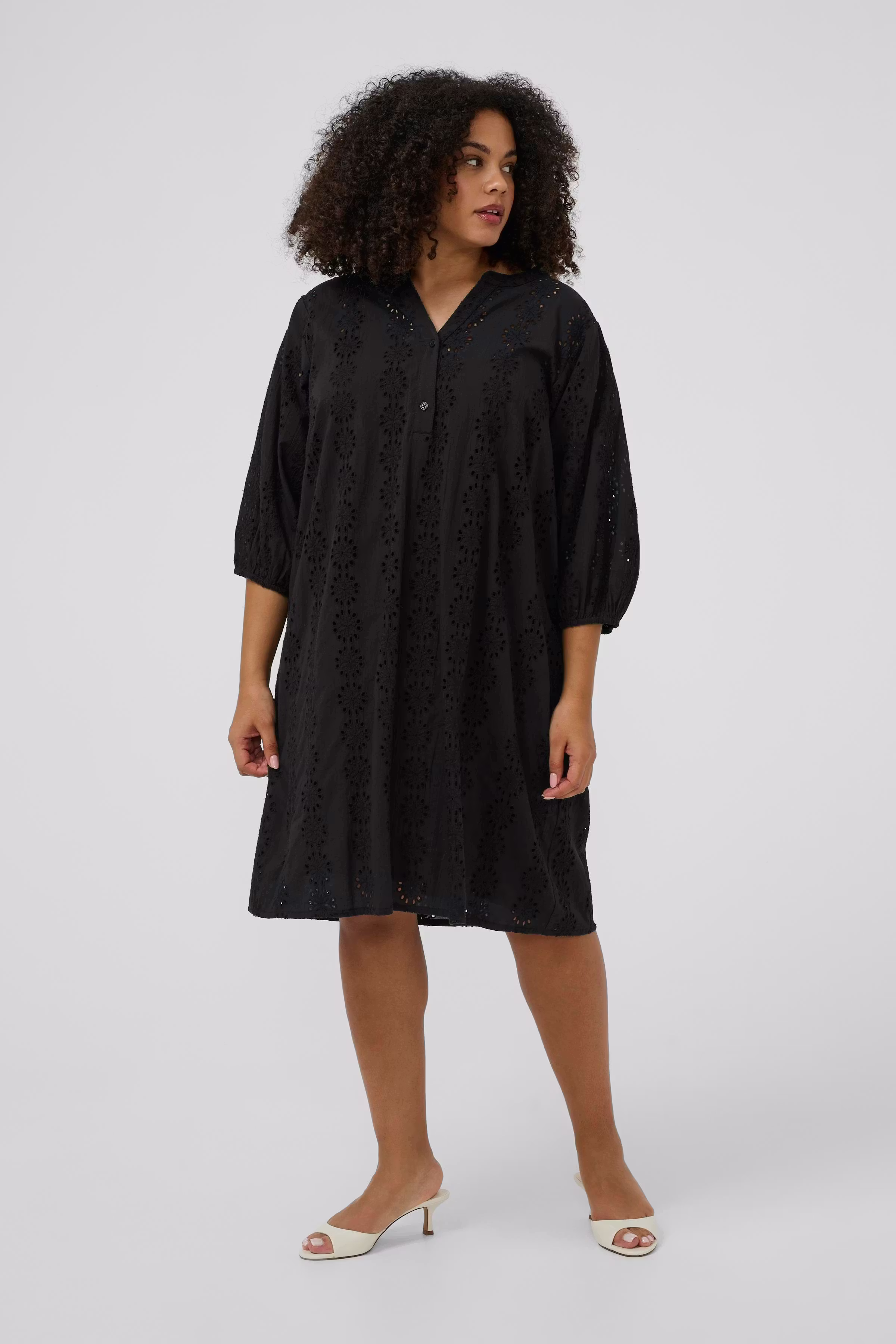 KCdina Kjole LOOKBOOK FRONT 10584016-100121