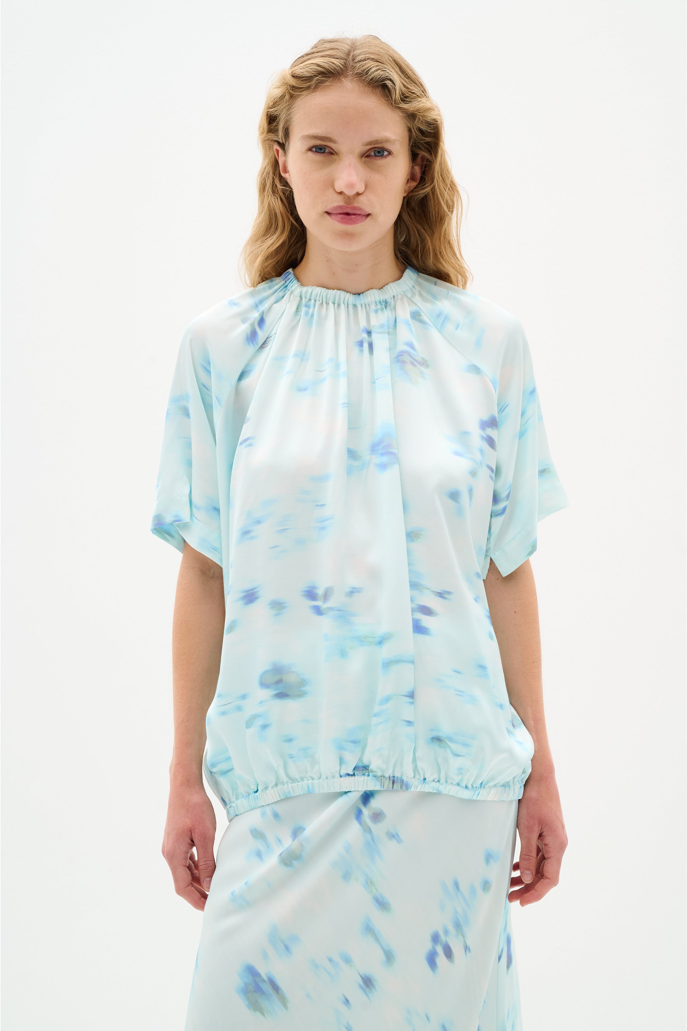 CassIW Top LOOKBOOK FRONT 30110226-303529