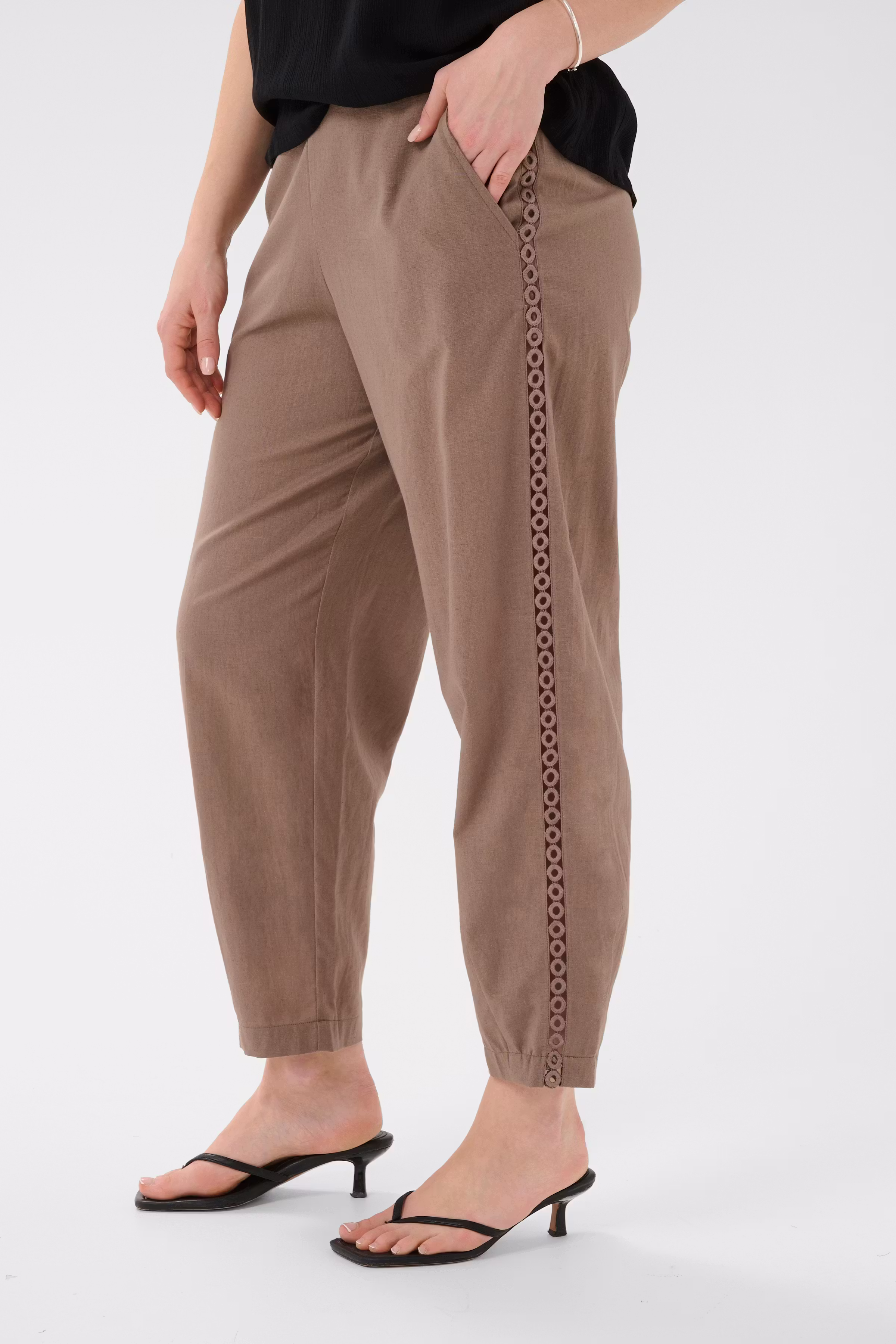 BPlilian Trousers LOOKBOOK FRONT 40200179-181304