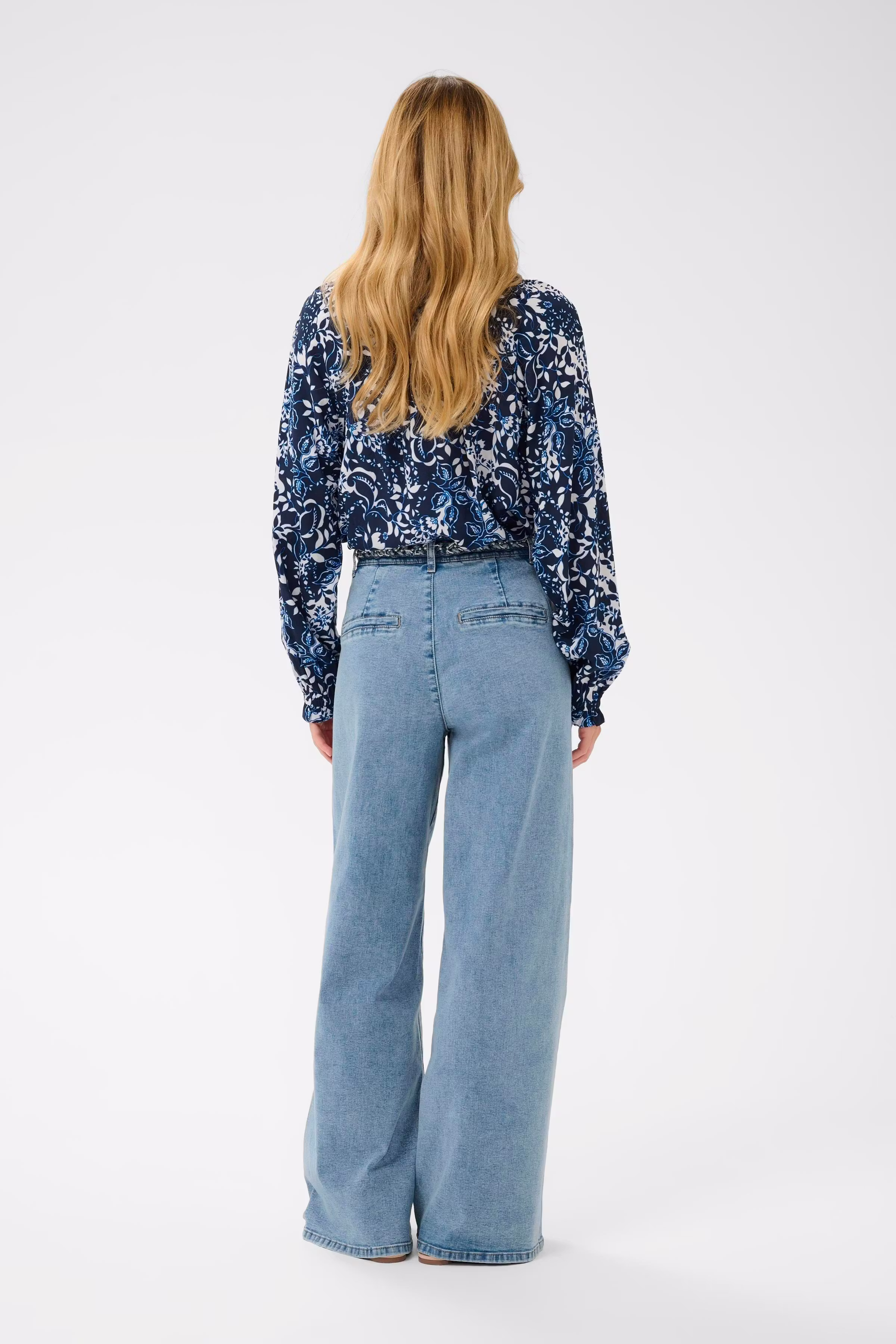 CRVisti Jeans LOOKBOOK BACK 10615068-109159