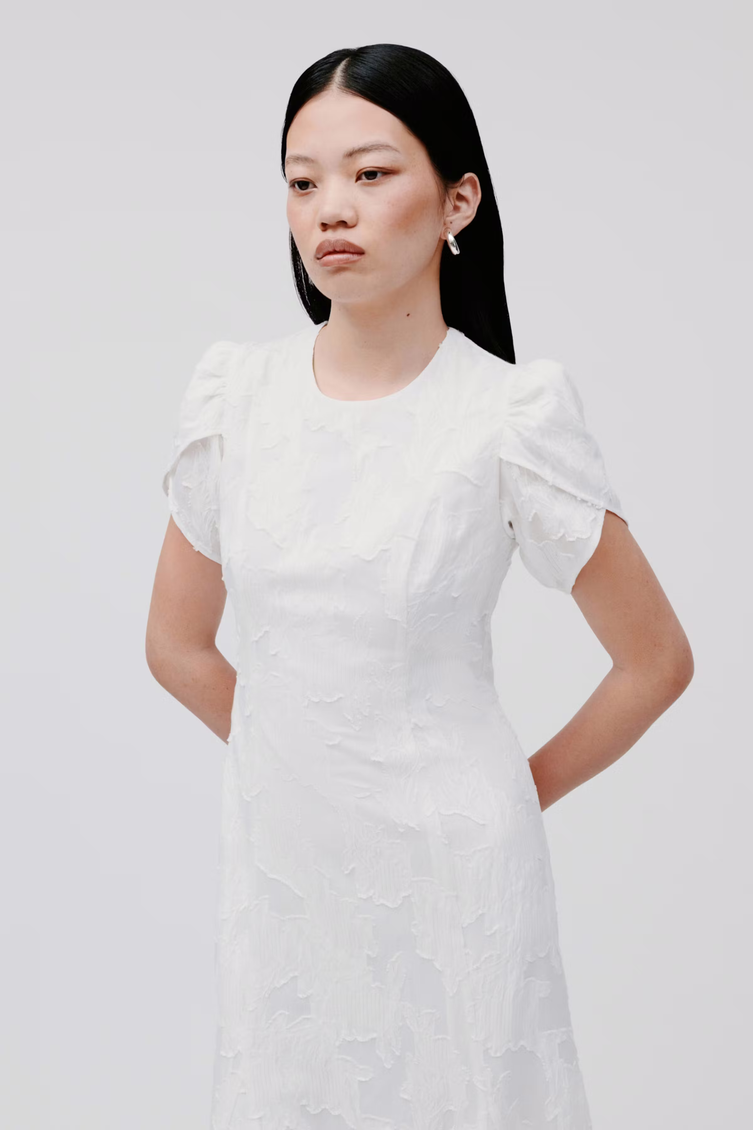 NASRIN Dress LOOKBOOK FRONT 30600663-WH010