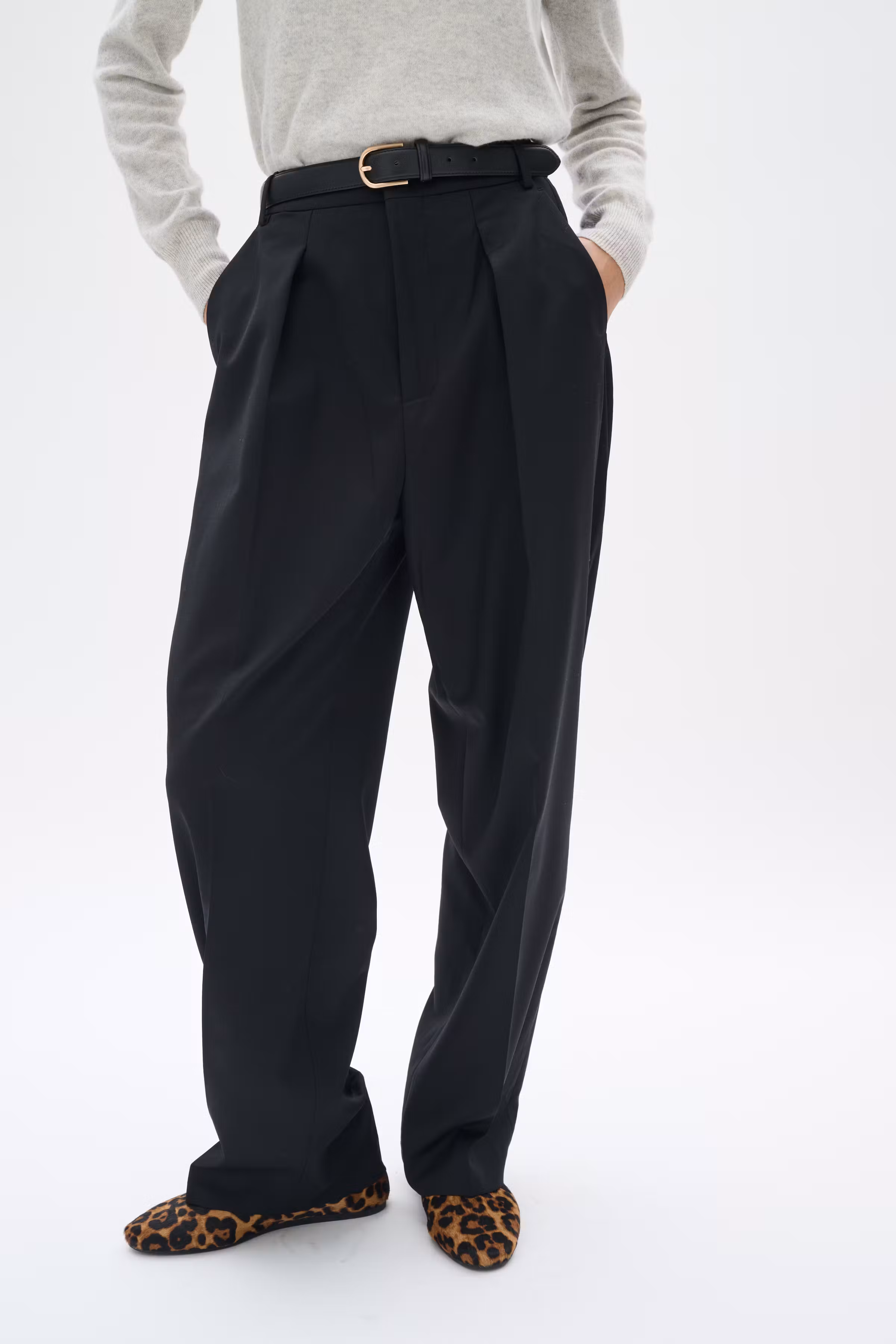 NellaIW Bukser LOOKBOOK FRONT 30110160-194008
