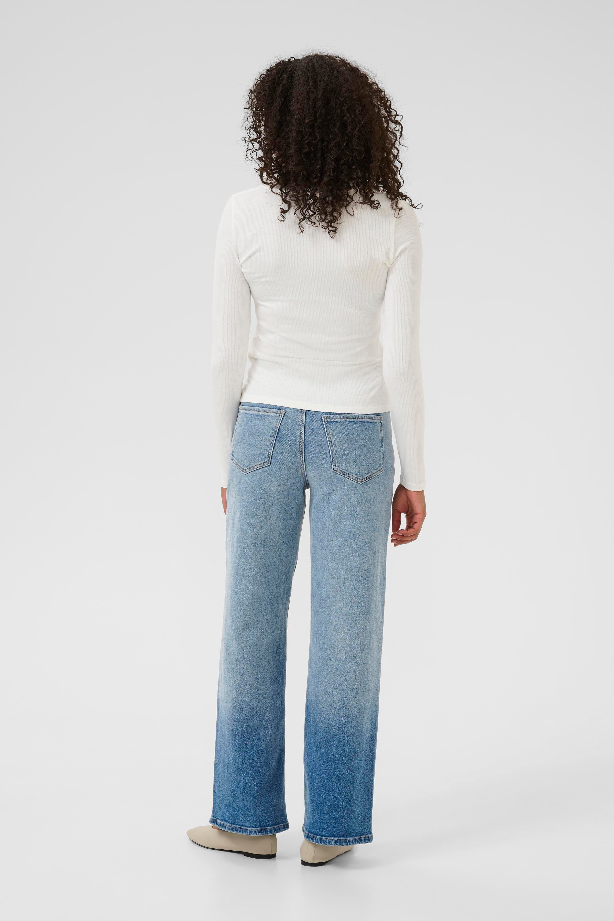 KAomi T-shirt LOOKBOOK BACK 10510142-110602