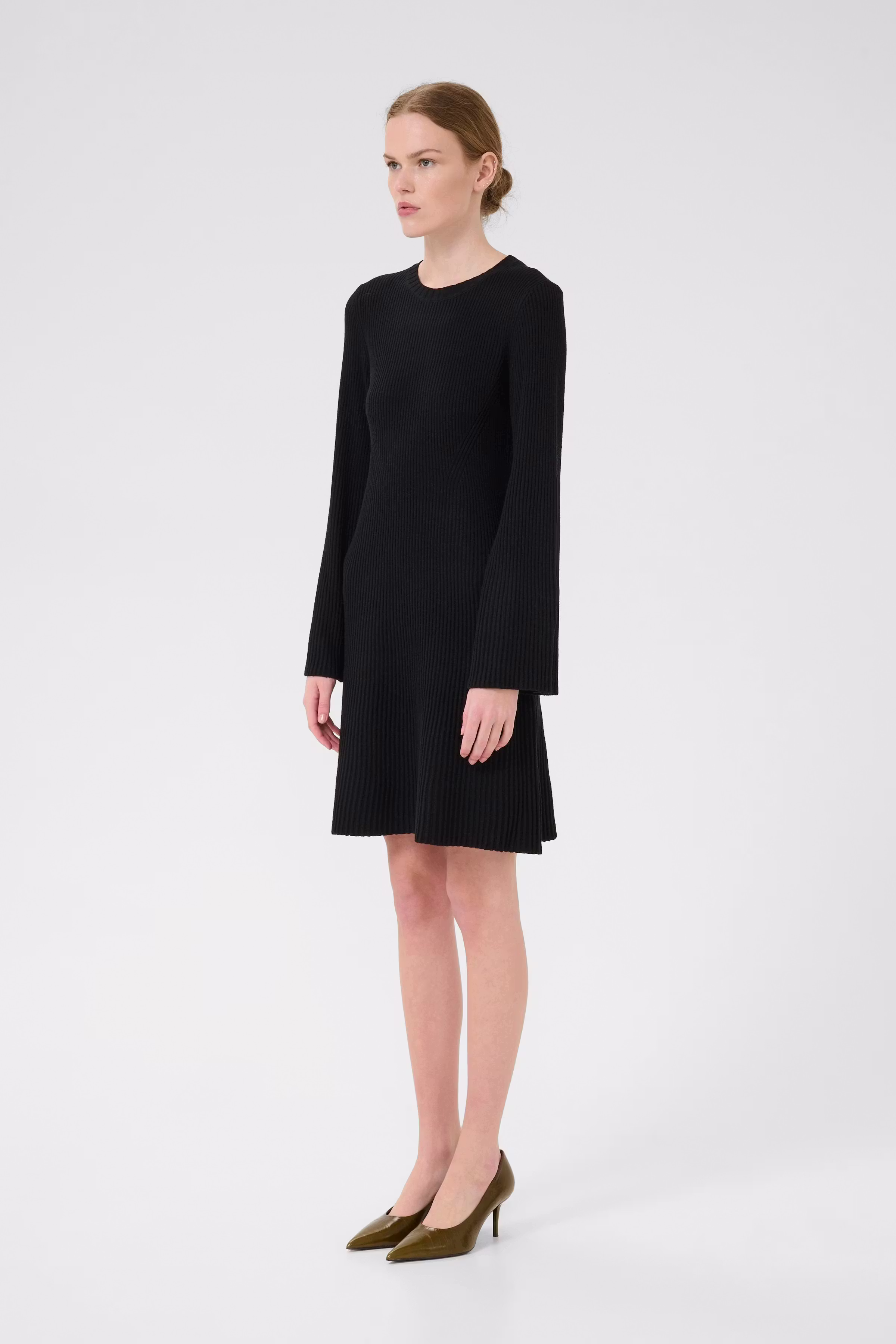 AntaliGZ Dress LOOKBOOK FRONT 10909319-100017