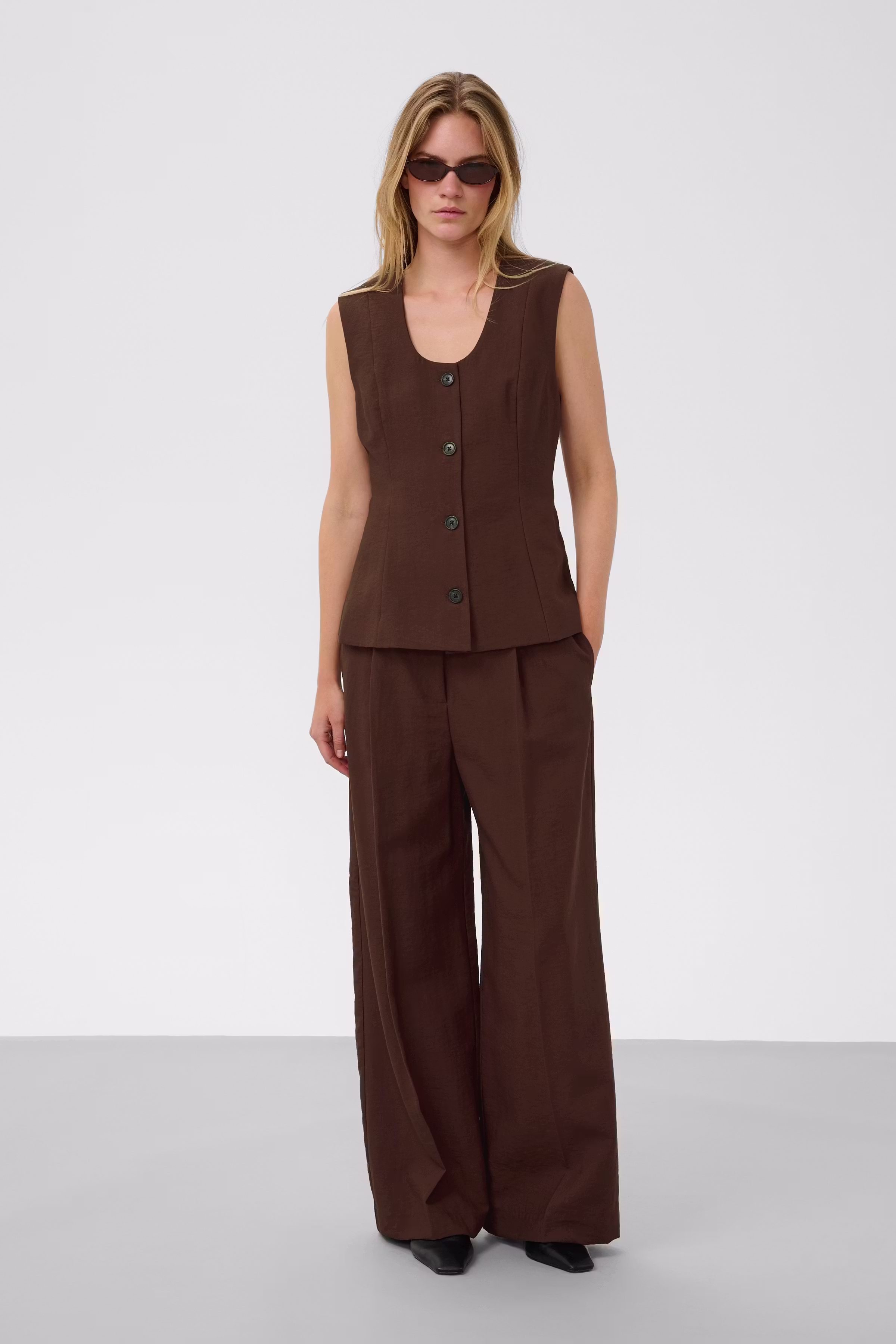 SLSemiki Vest LOOKBOOK FRONT 30409367-191322