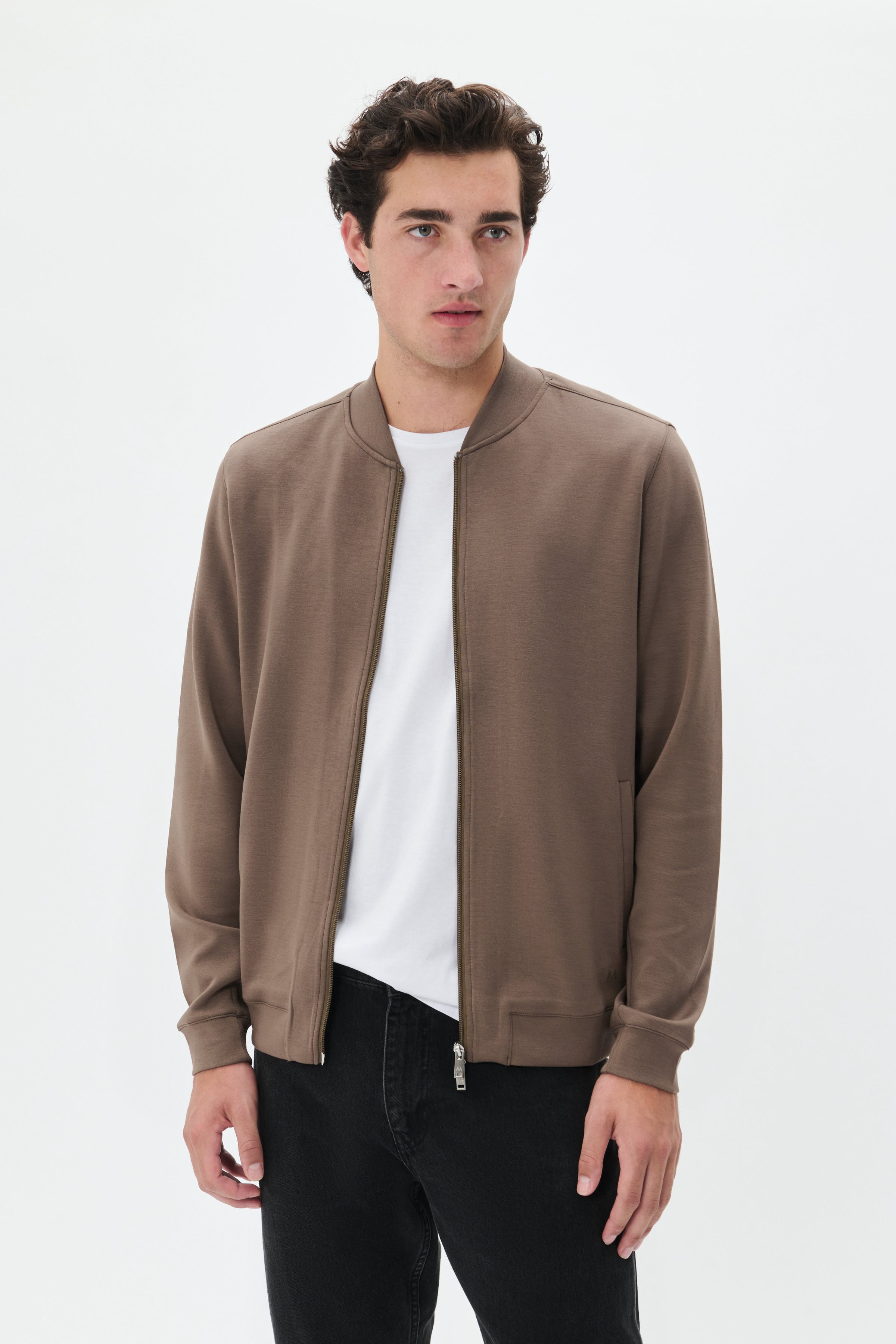 MAcallum Vest LOOKBOOK FRONT 30206531-190808