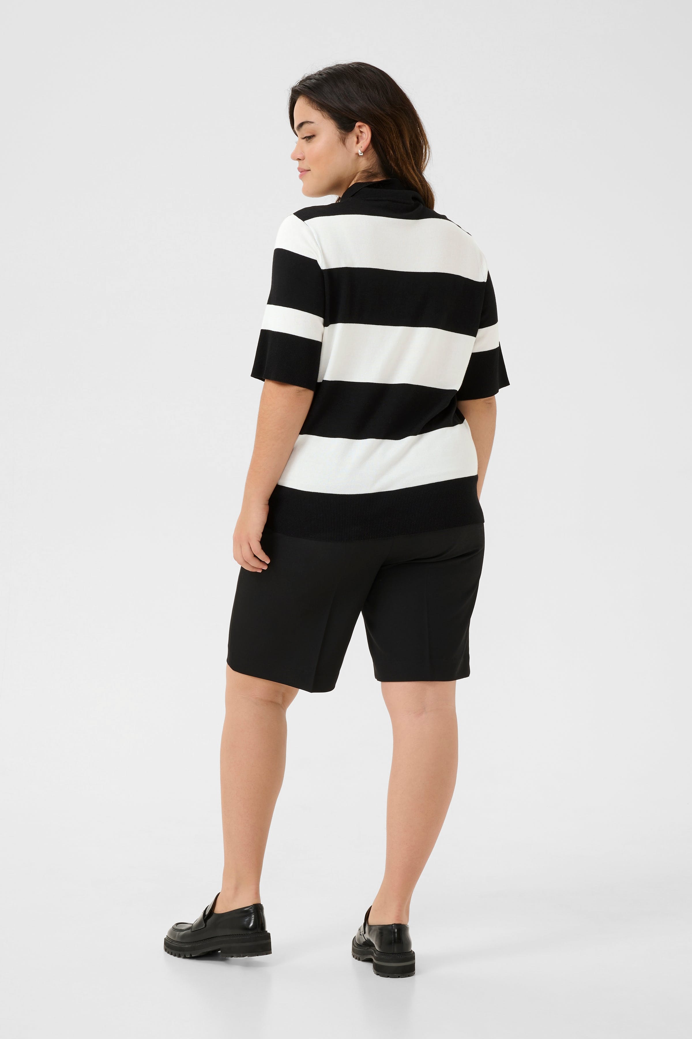 KClizzy Polo Shirt LOOKBOOK BACK 10583275-107437