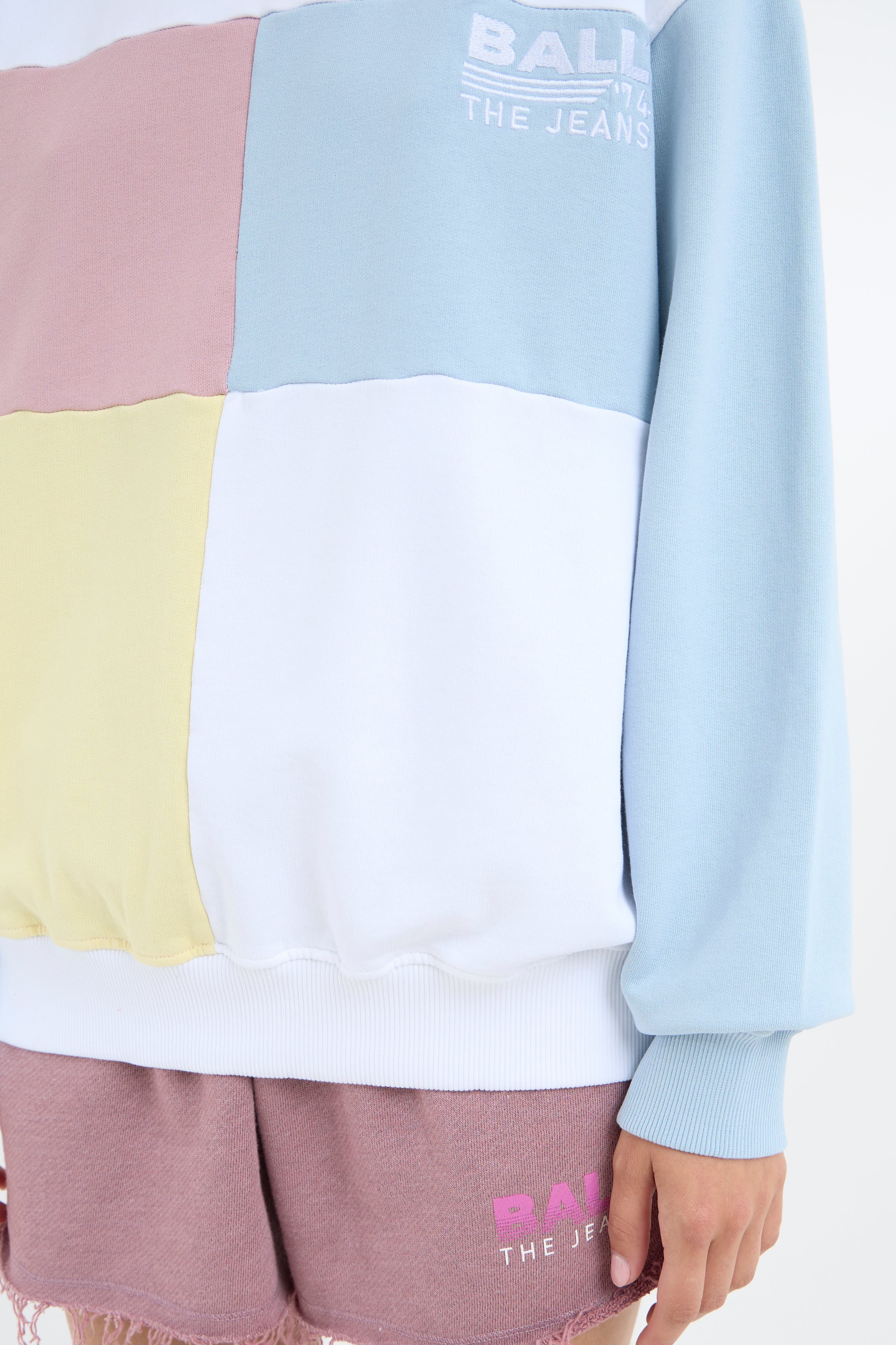 BAAURORA Sweatshirt LOOKBOOK DETAIL 50405181-154030