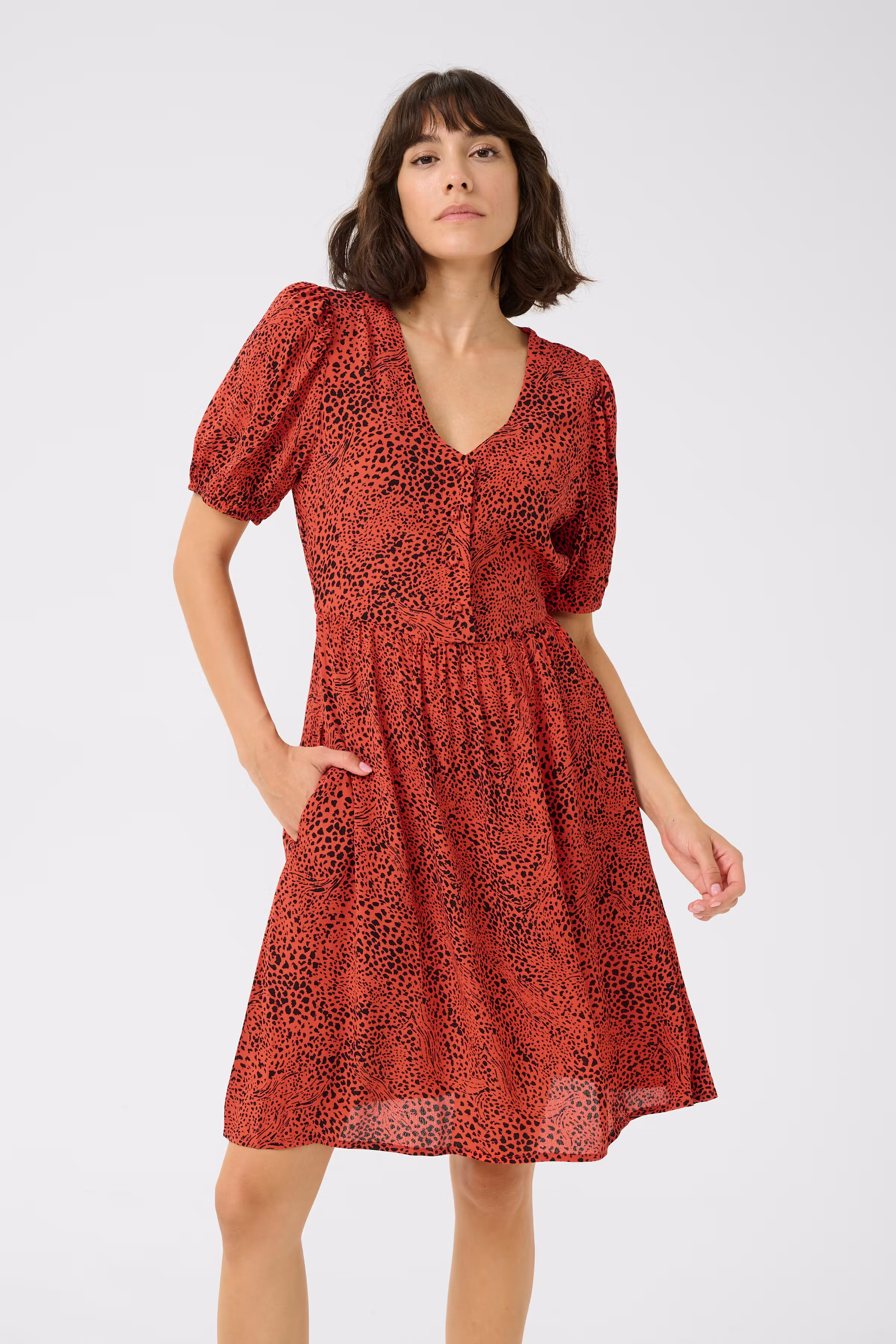 KAliana Kleid LOOKBOOK FRONT 10510014-107428