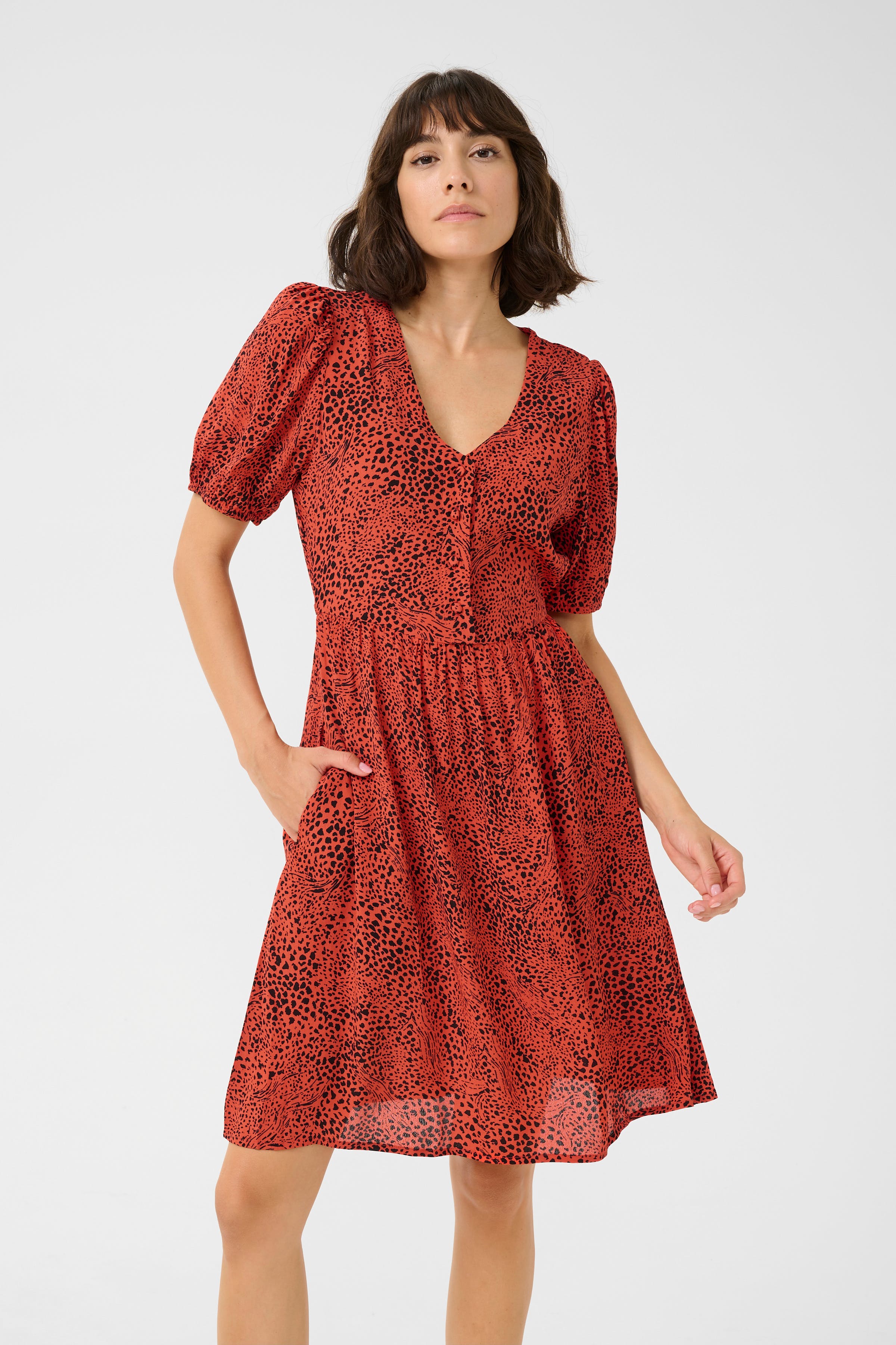 KAliana Kleid LOOKBOOK FRONT 10510014-107428