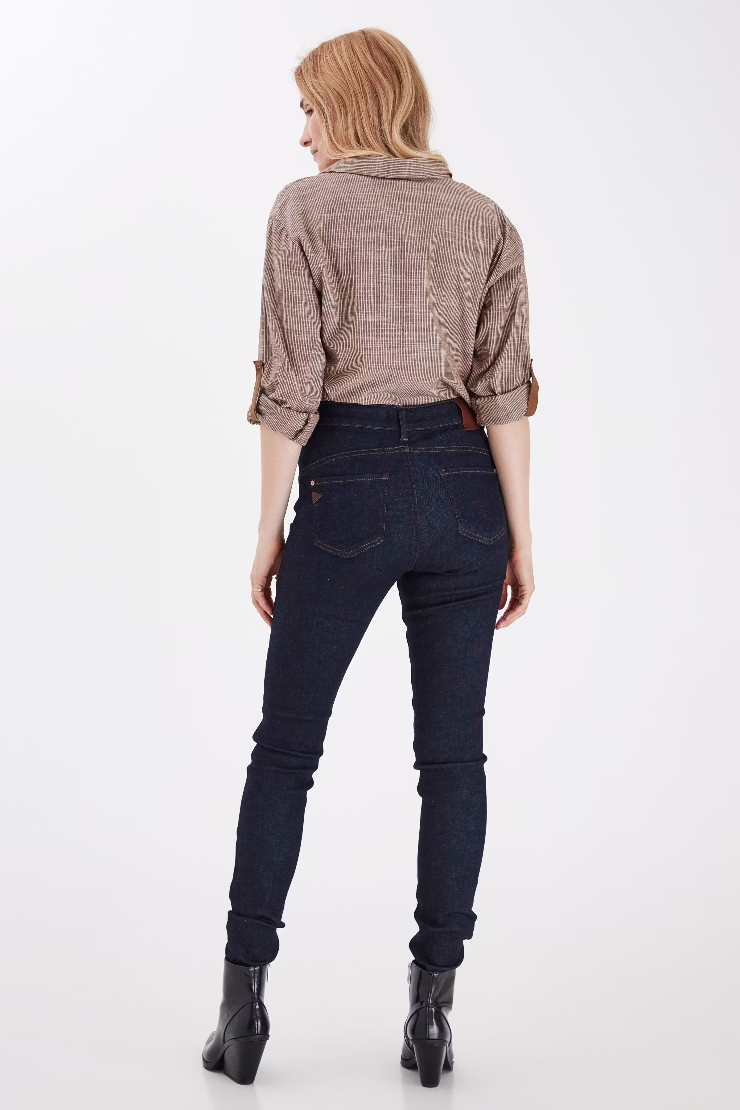 PZLIVA Jeans LOOKBOOK BACK 50205578-202124