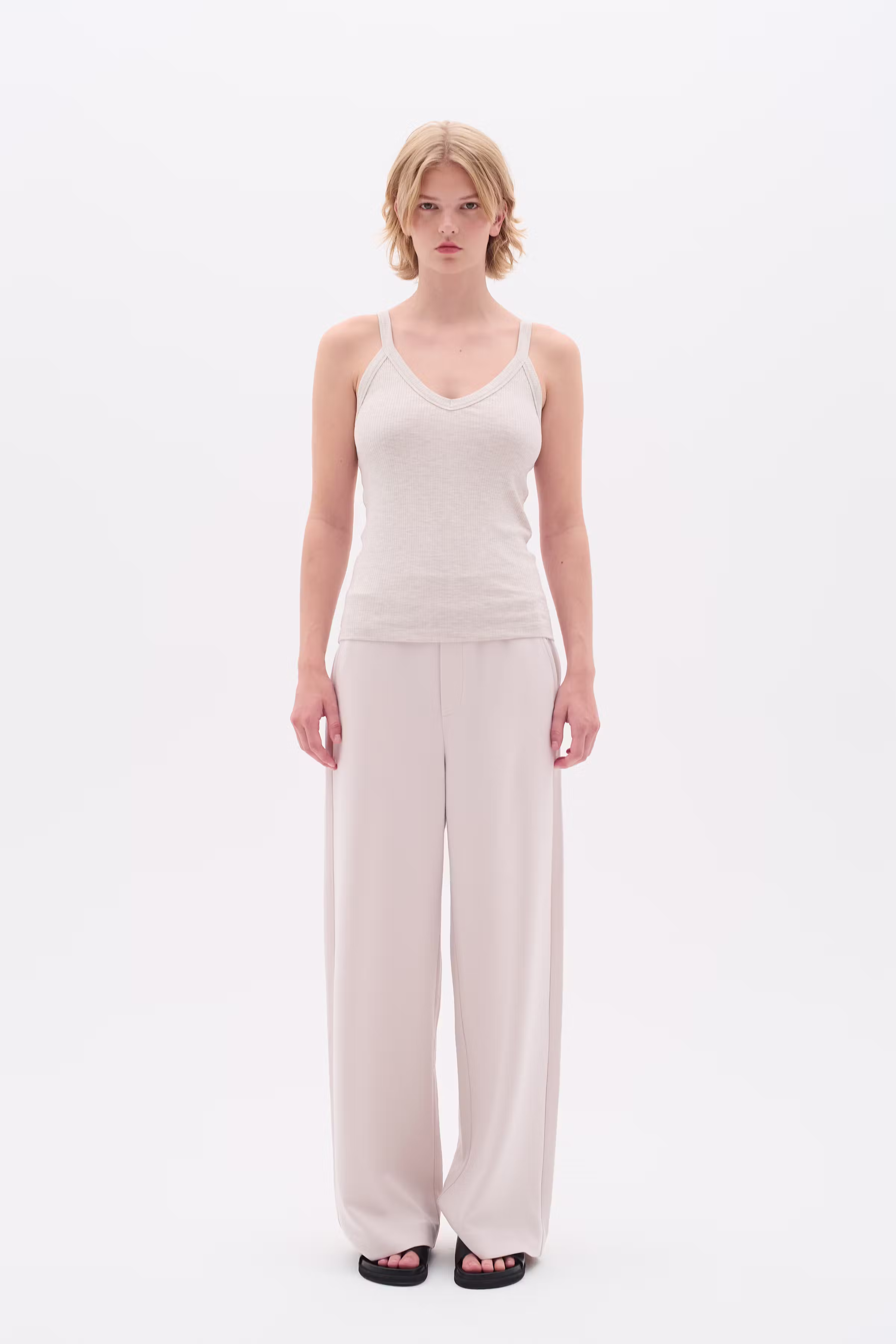 DagnaIW Top LOOKBOOK FRONT 30109849-300597