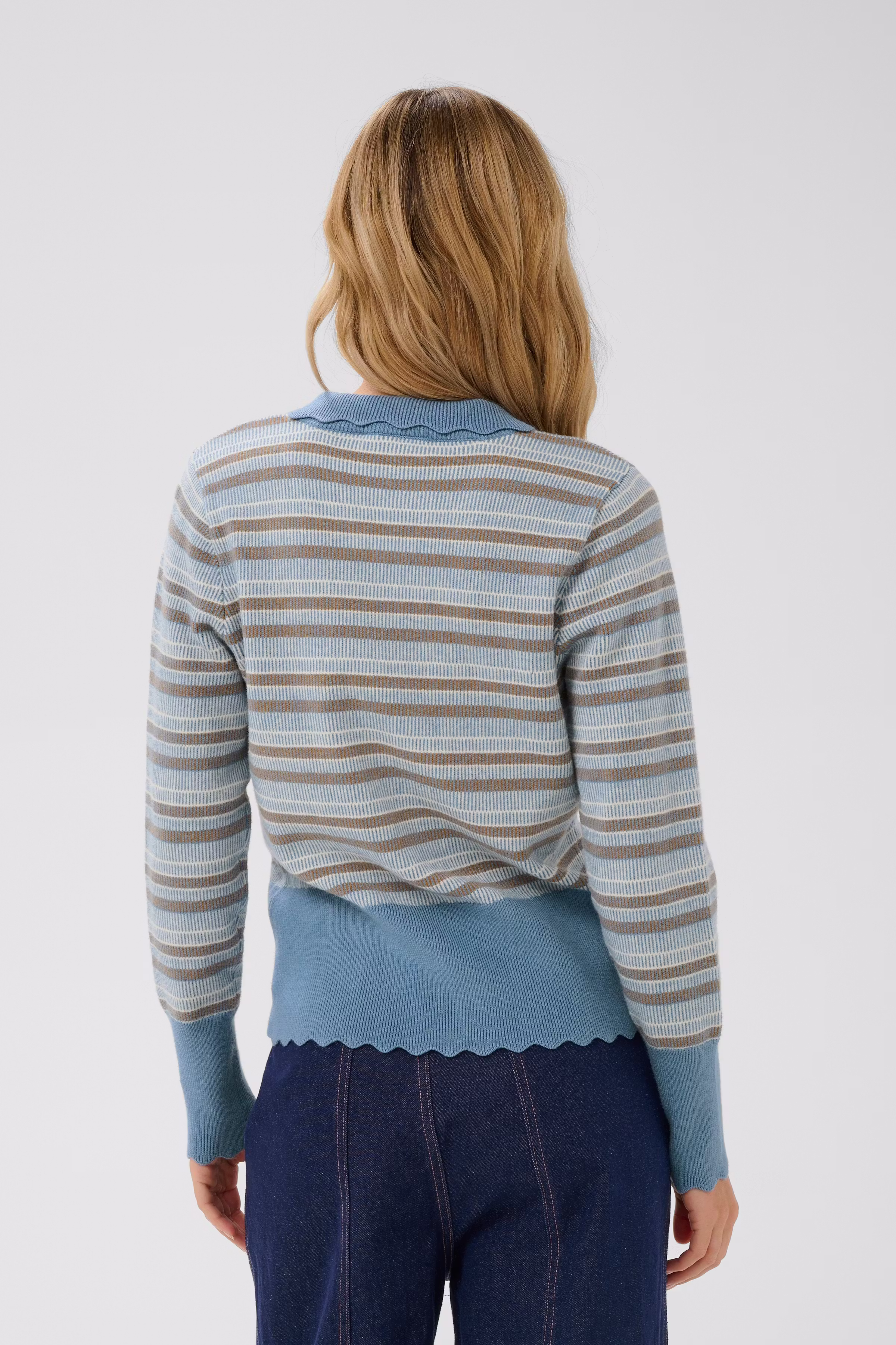 PippaSZ Cardigan LOOKBOOK BACK 30514940-164021