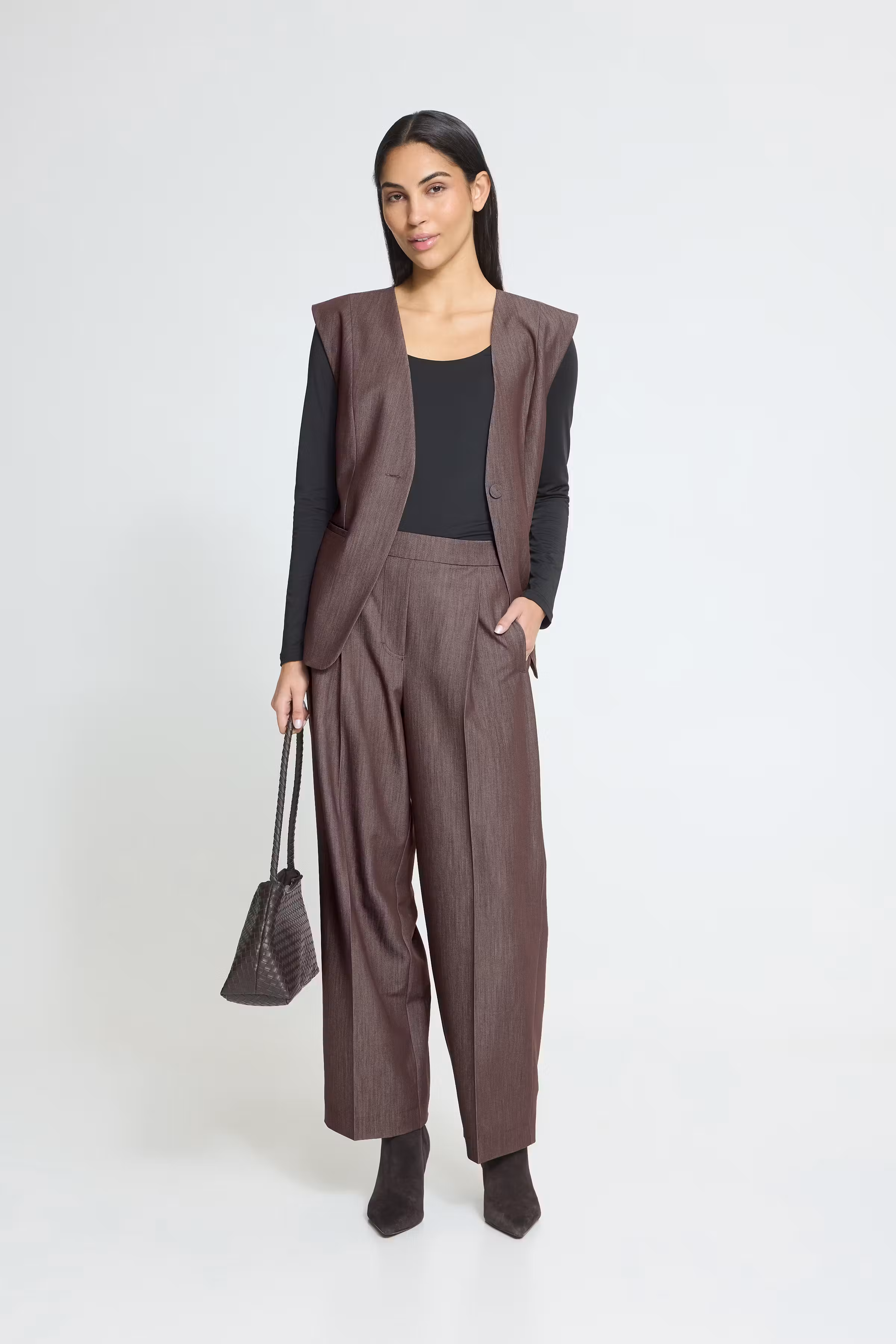 IHJUMI Trousers LOOKBOOK FRONT 20124431-1909151