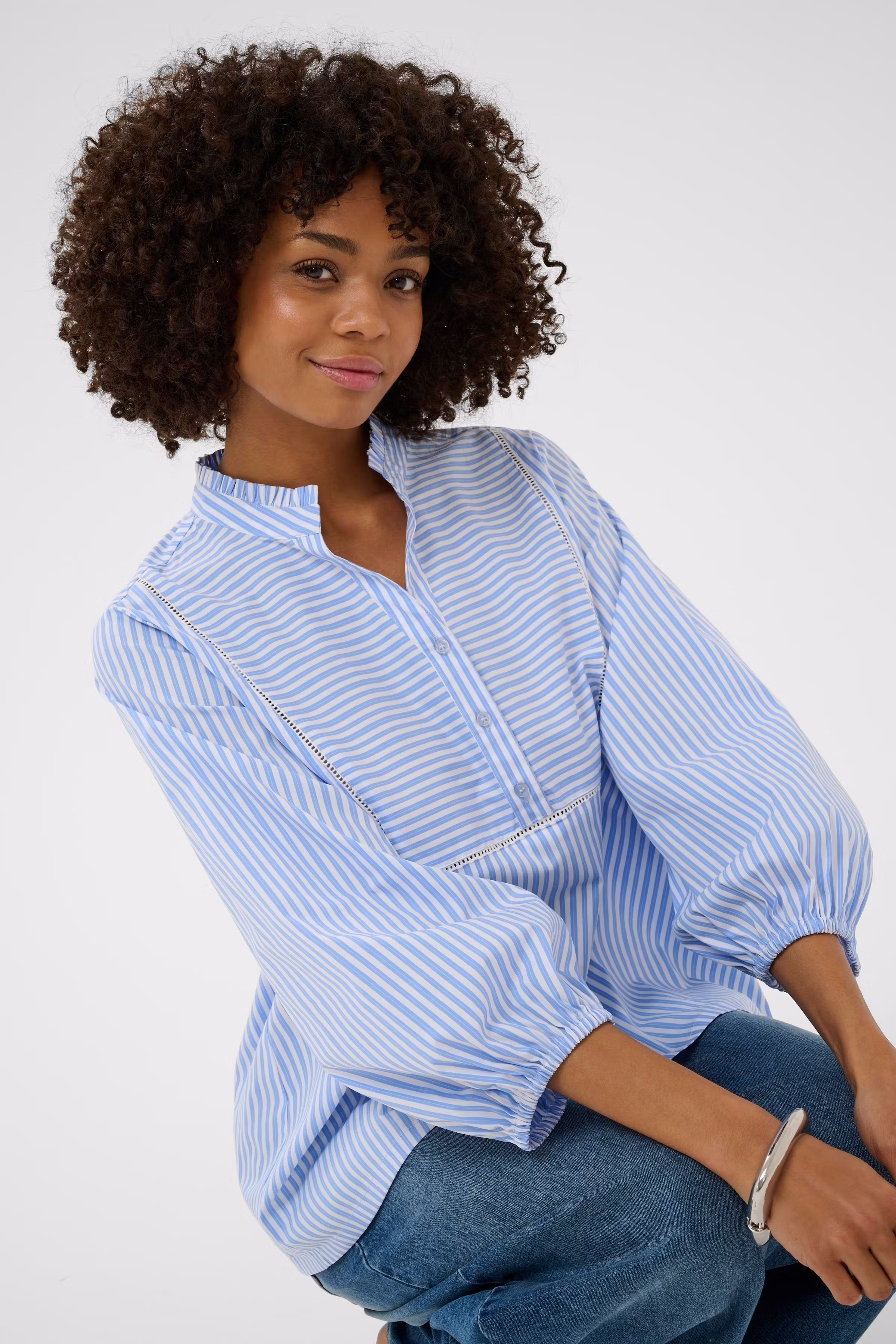 CUjoey Bluse LOOKBOOK DETAIL 50113363-174037