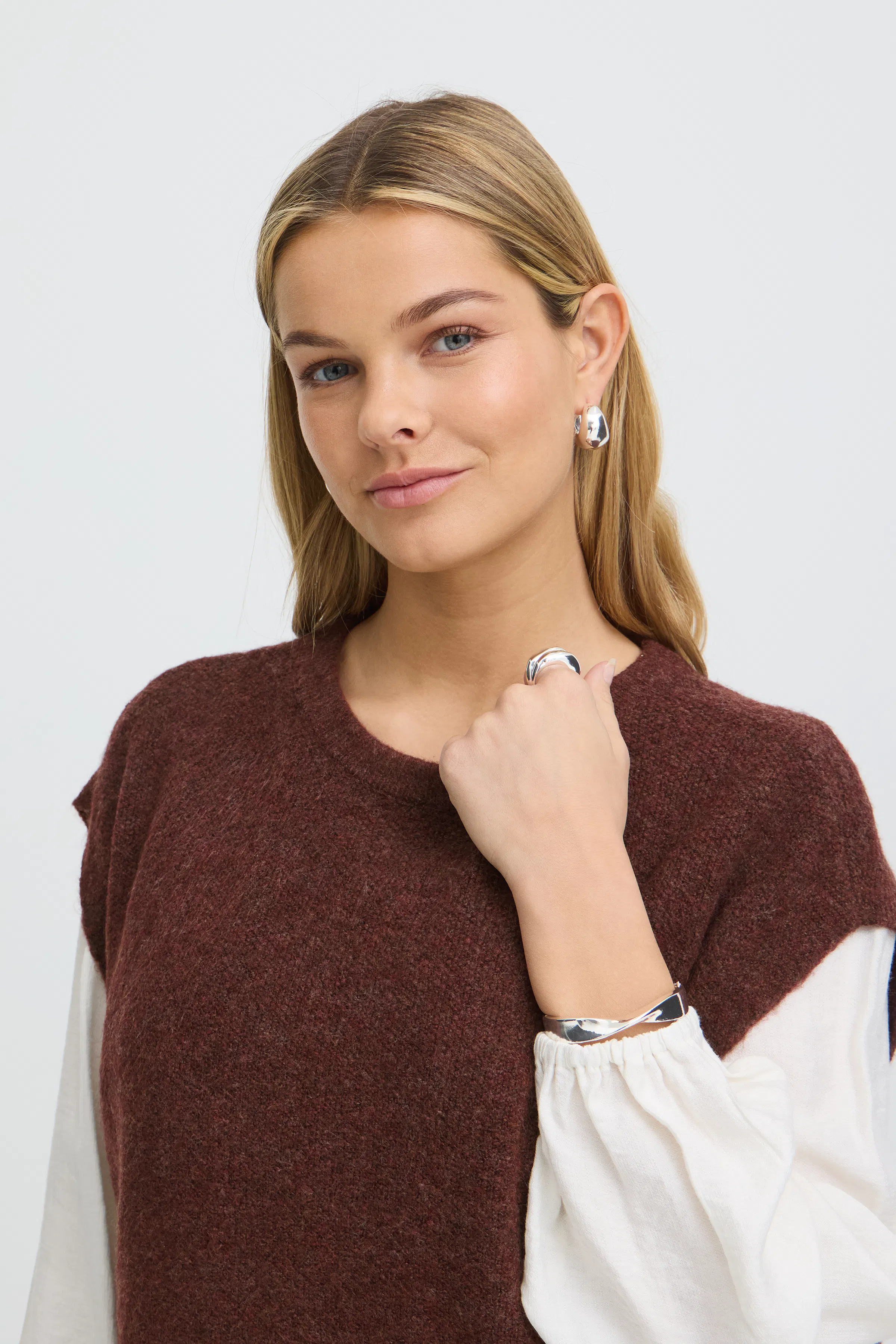 FRELISE Poncho LOOKBOOK DETAIL 20618131-1913211