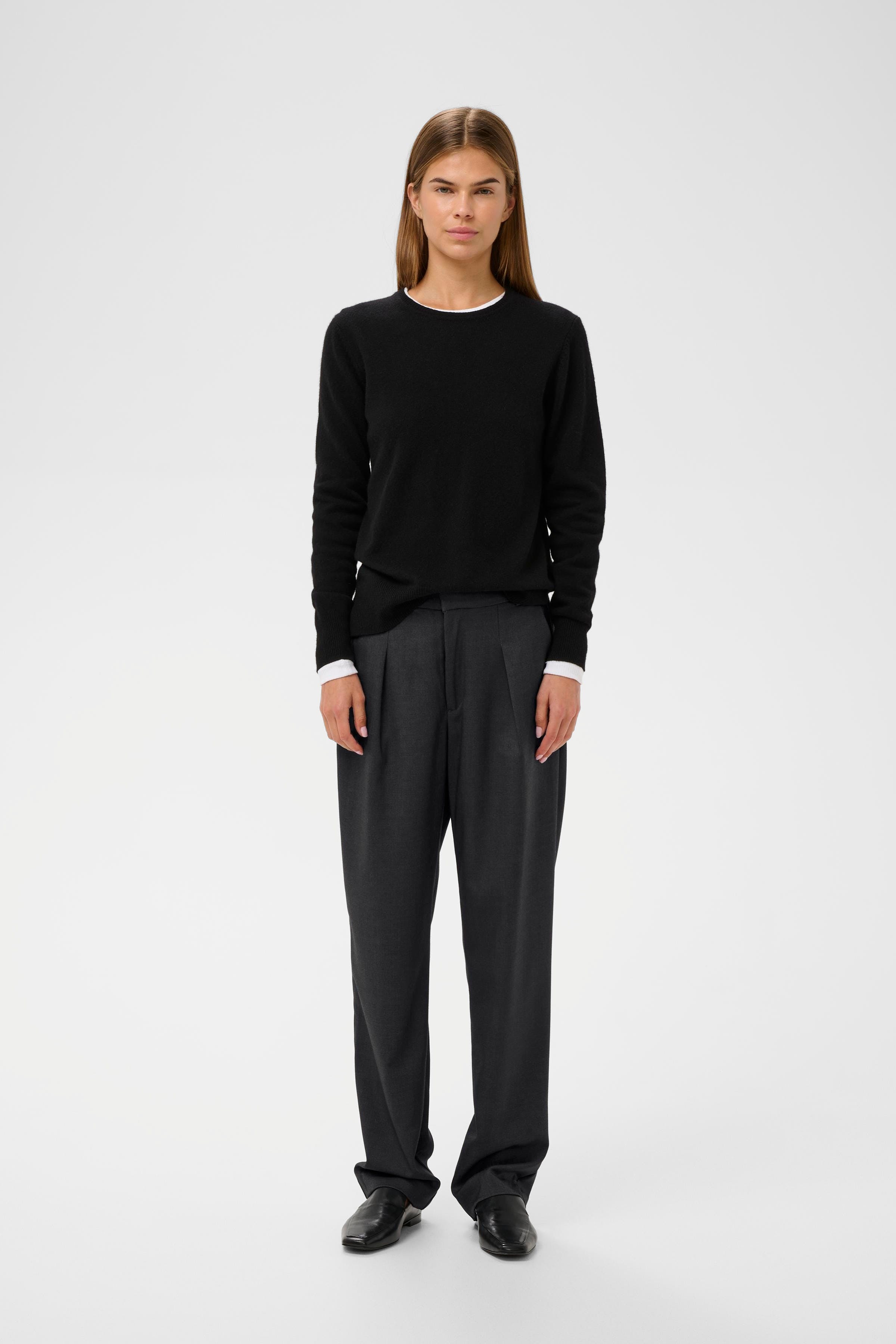 YuktaIW Broek LOOKBOOK FRONT 30111161-301744