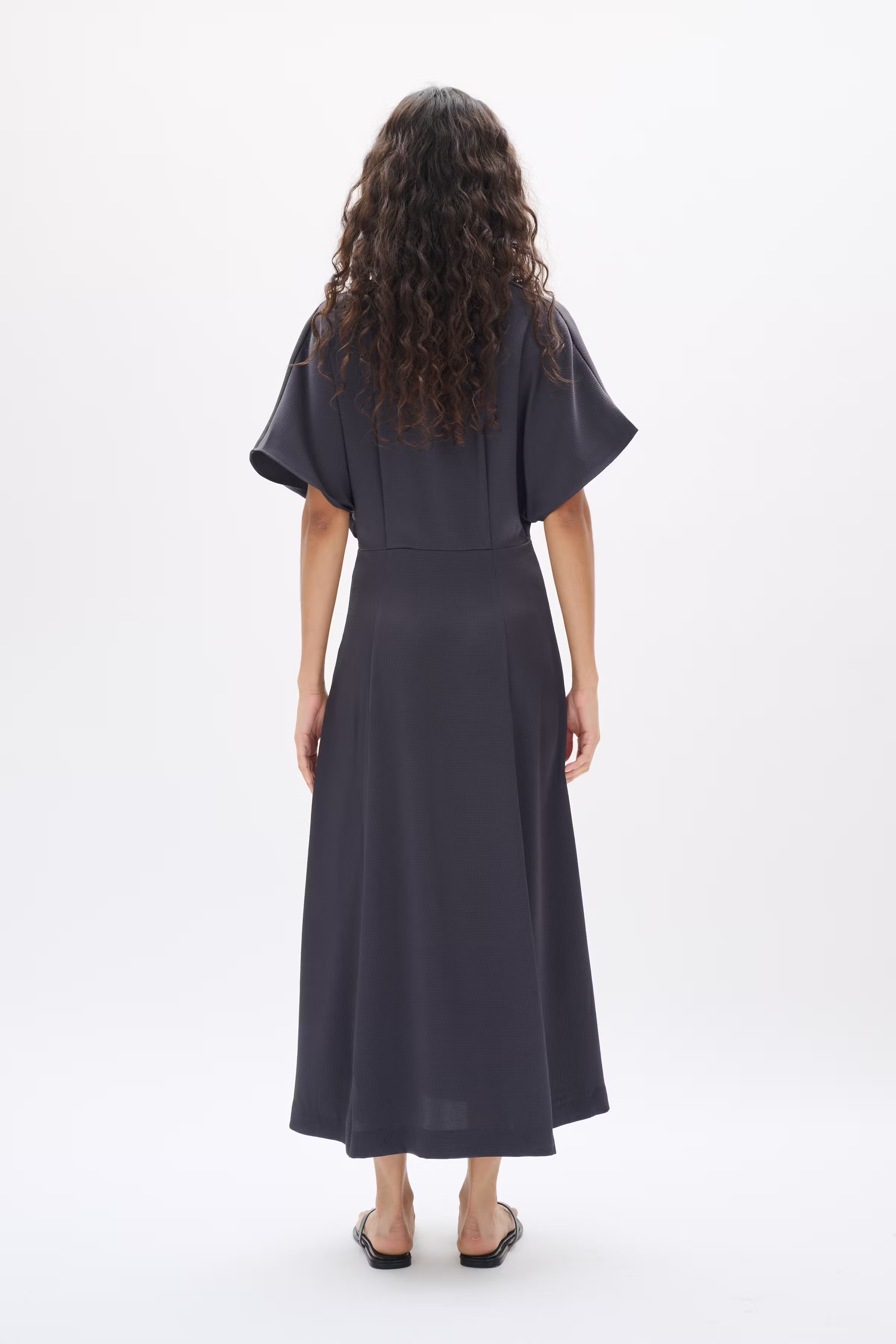 SuzkyIW Kjole LOOKBOOK BACK 30110792-193908