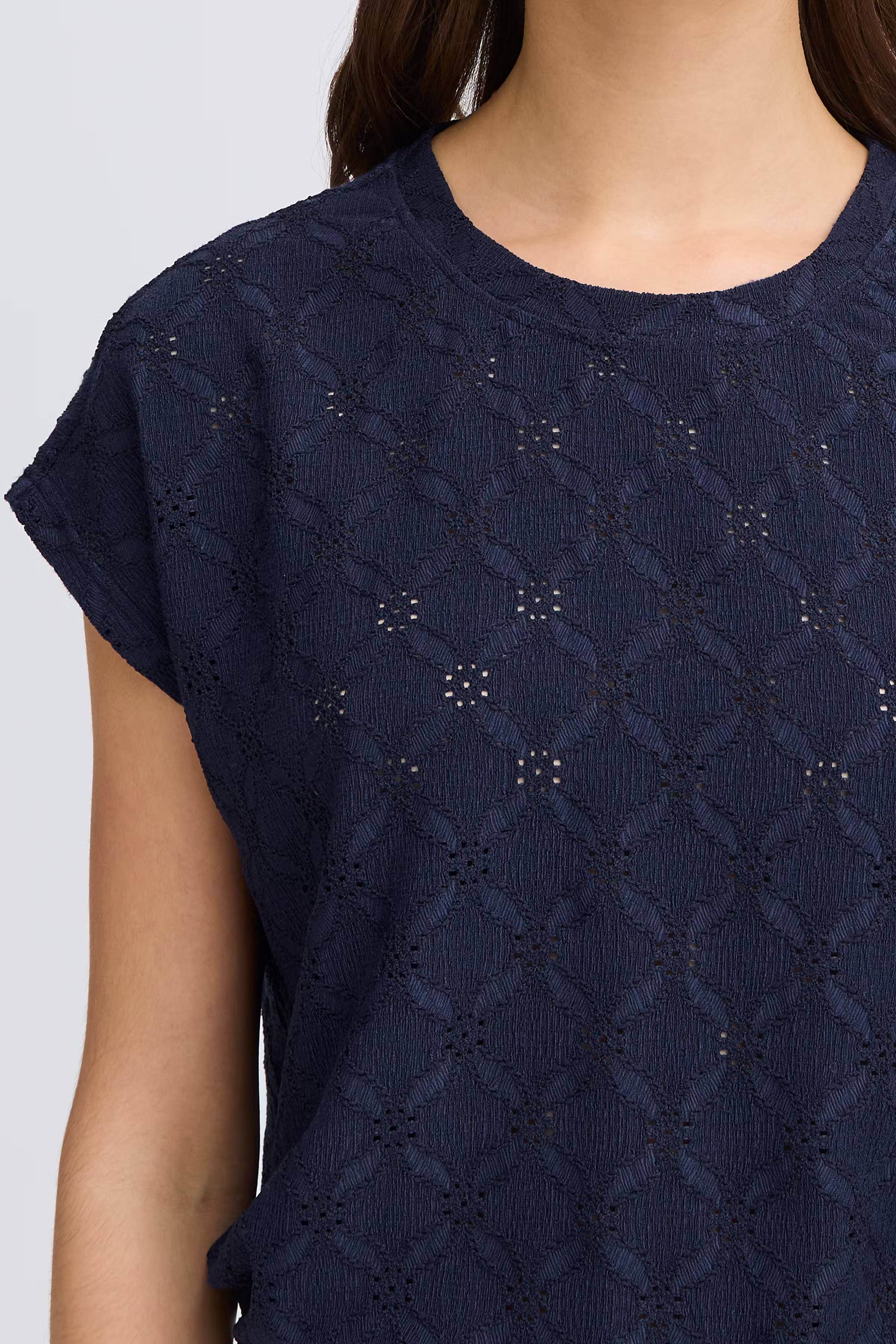 FRIMIRA T-shirt LOOKBOOK DETAIL 20617940-193923