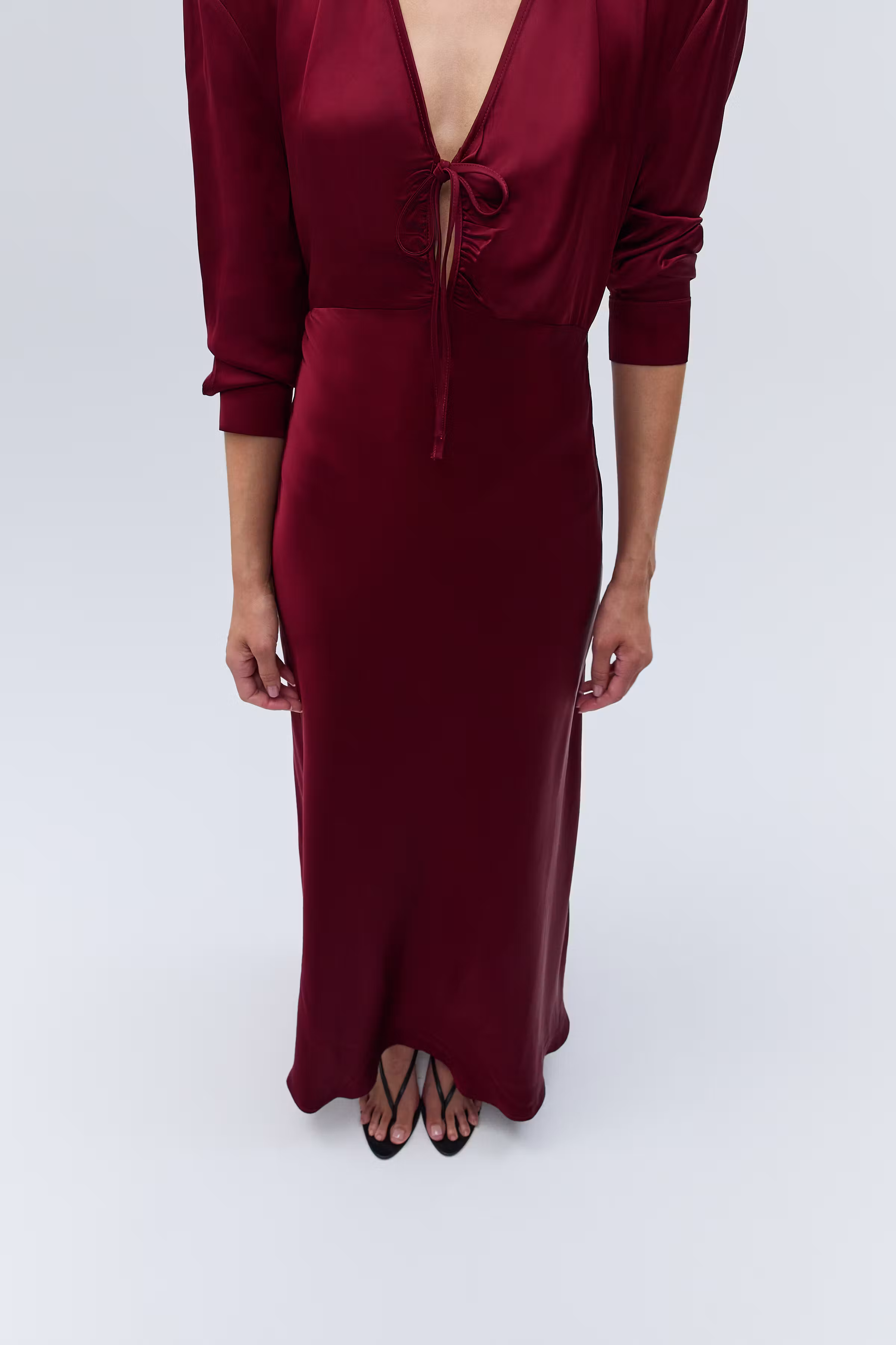 IOOlga Dress LOOKBOOK FRONT 30600009-RE404