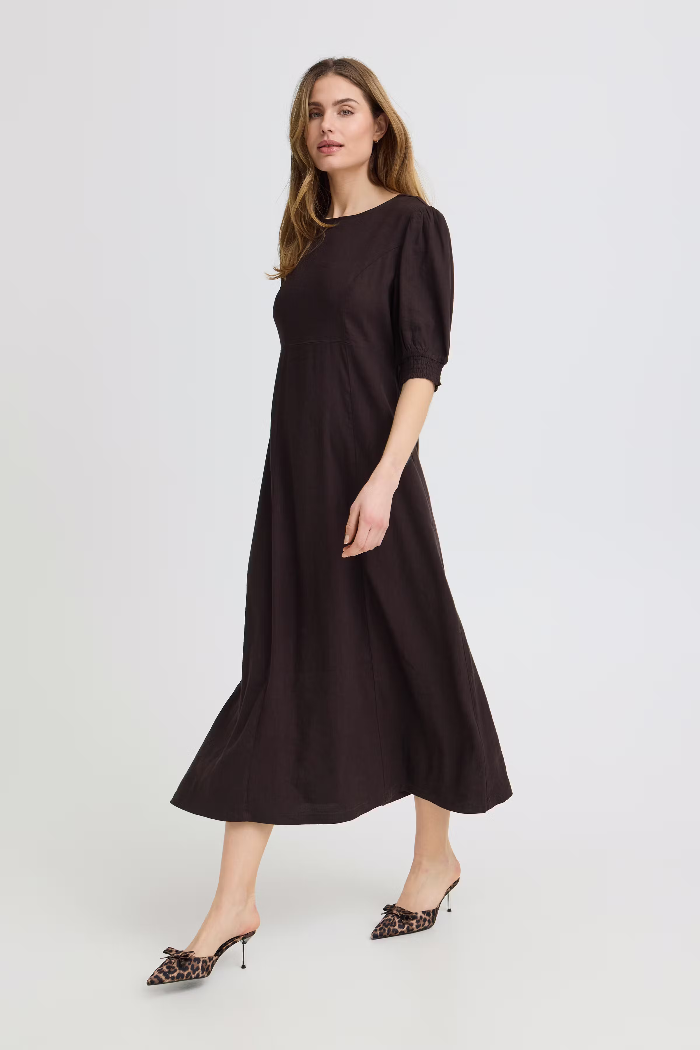 PZLUCA Kleid LOOKBOOK FRONT 50210429-191103