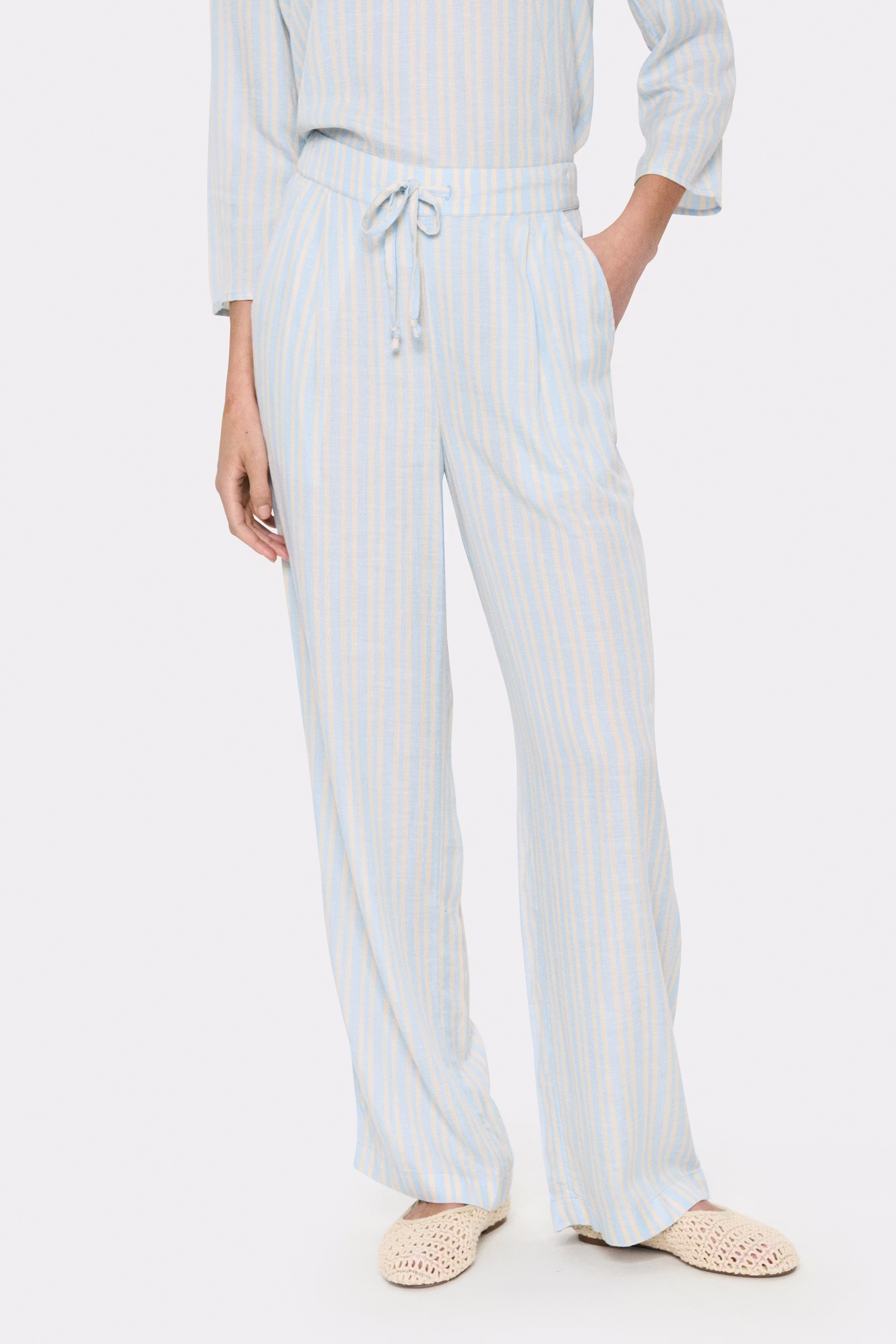 KathaSZ Trousers LOOKBOOK FRONT 30514114-303713