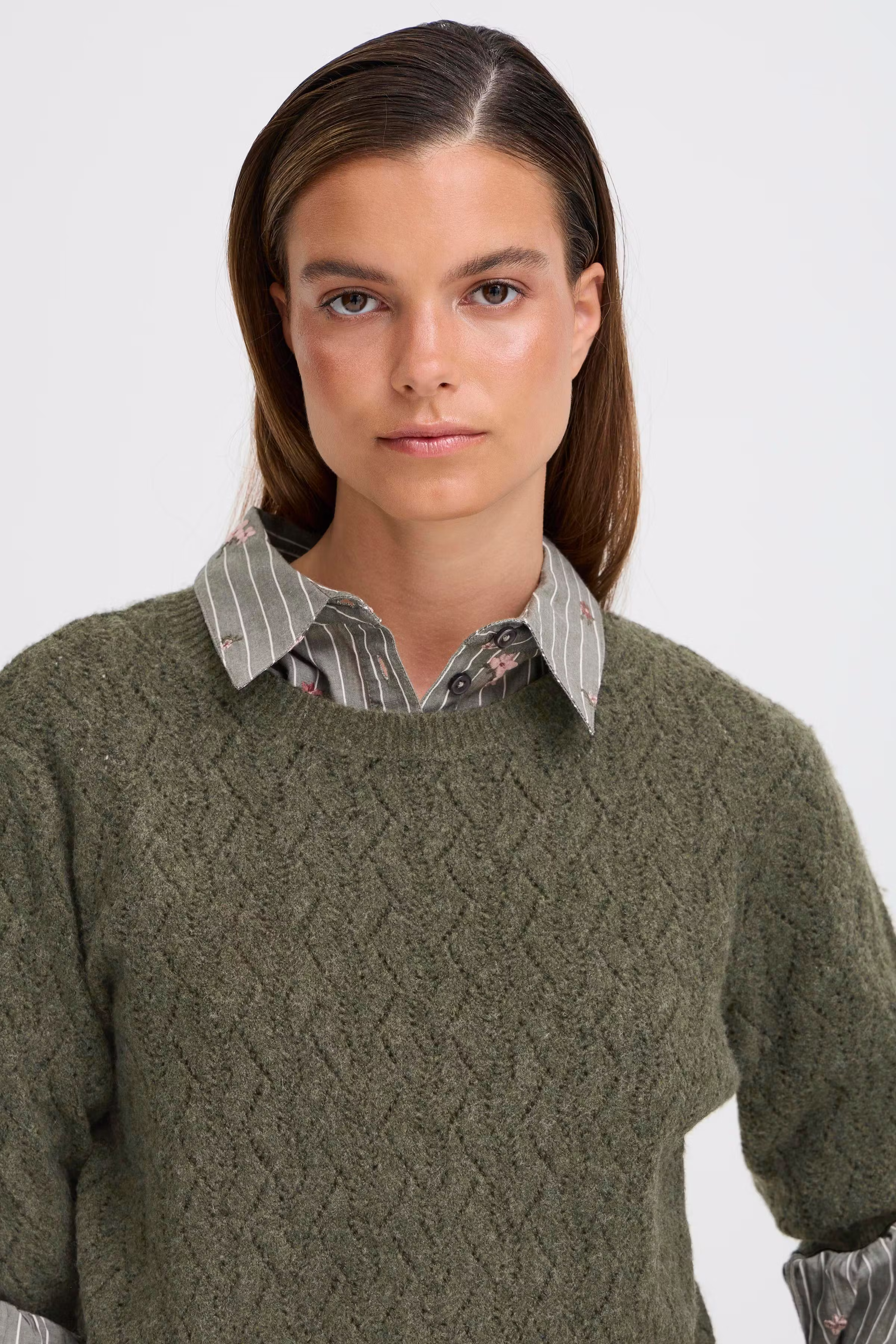 BYMIFFA Pullover LOOKBOOK DETAIL 20817117-190511