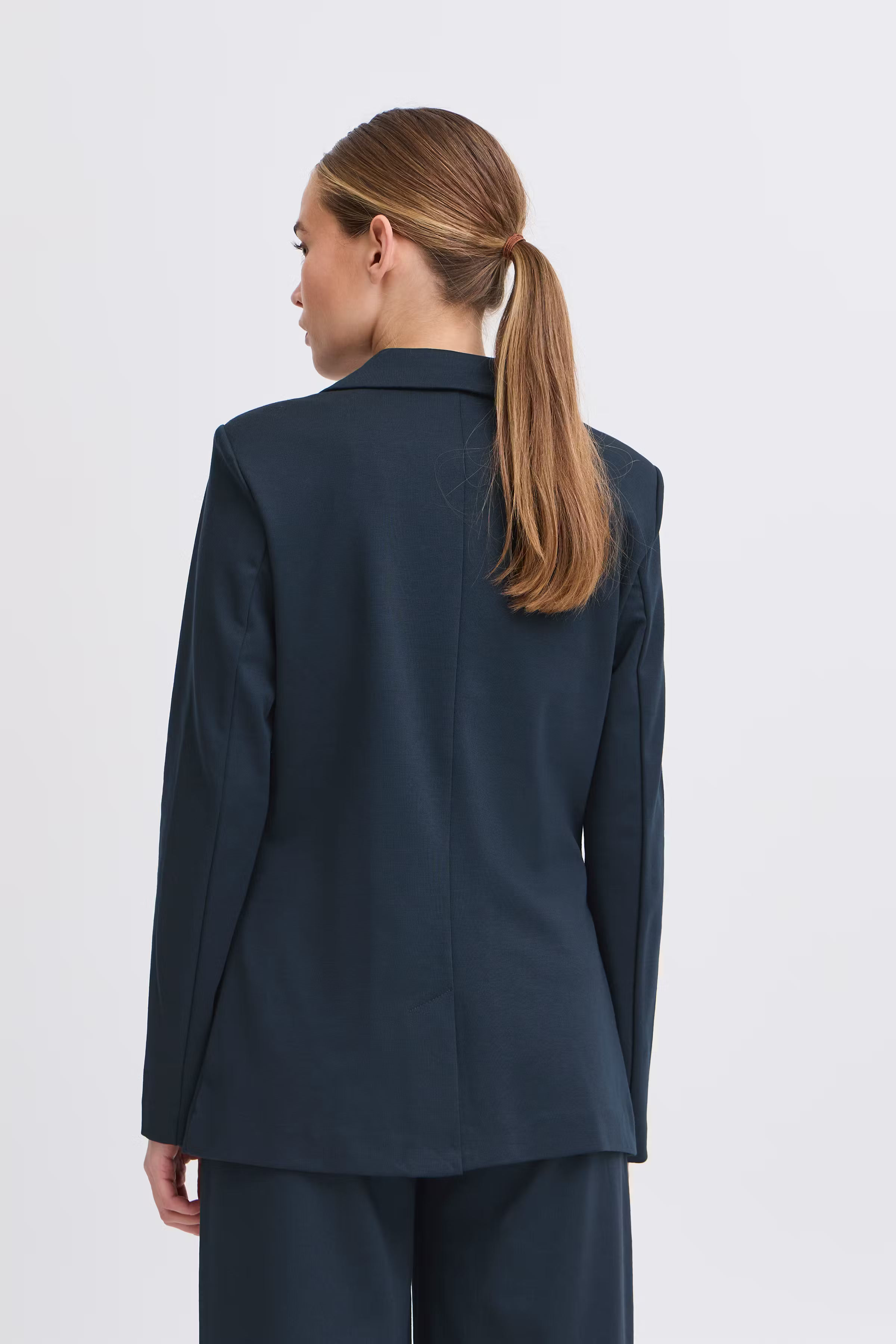 IHKATE LONG Blazer LOOKBOOK BACK 20121368-194010