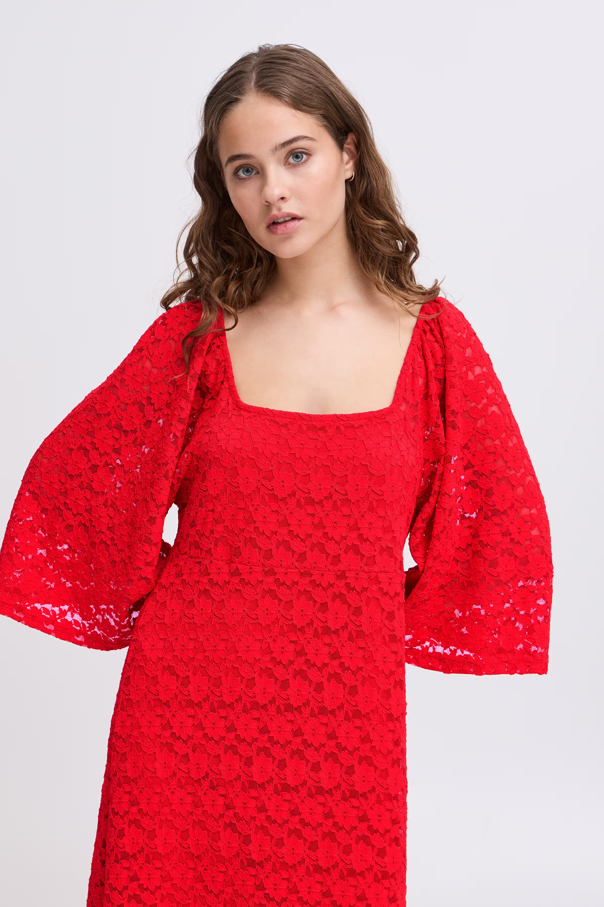 IHPALOLLA Kjole LOOKBOOK DETAIL 20122785-181655