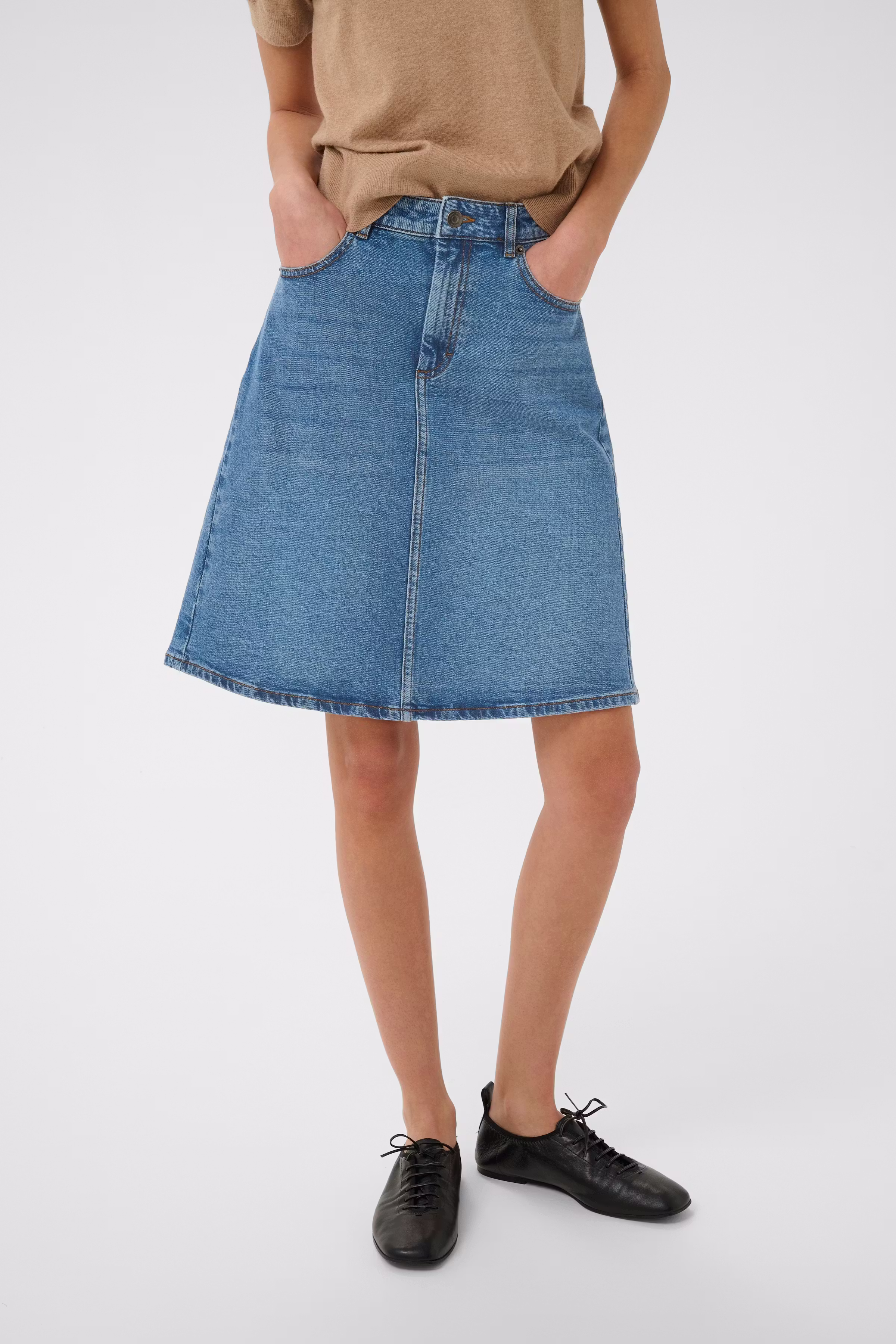 PheifferIW Rylie Nederdel LOOKBOOK FRONT 30109929-301979