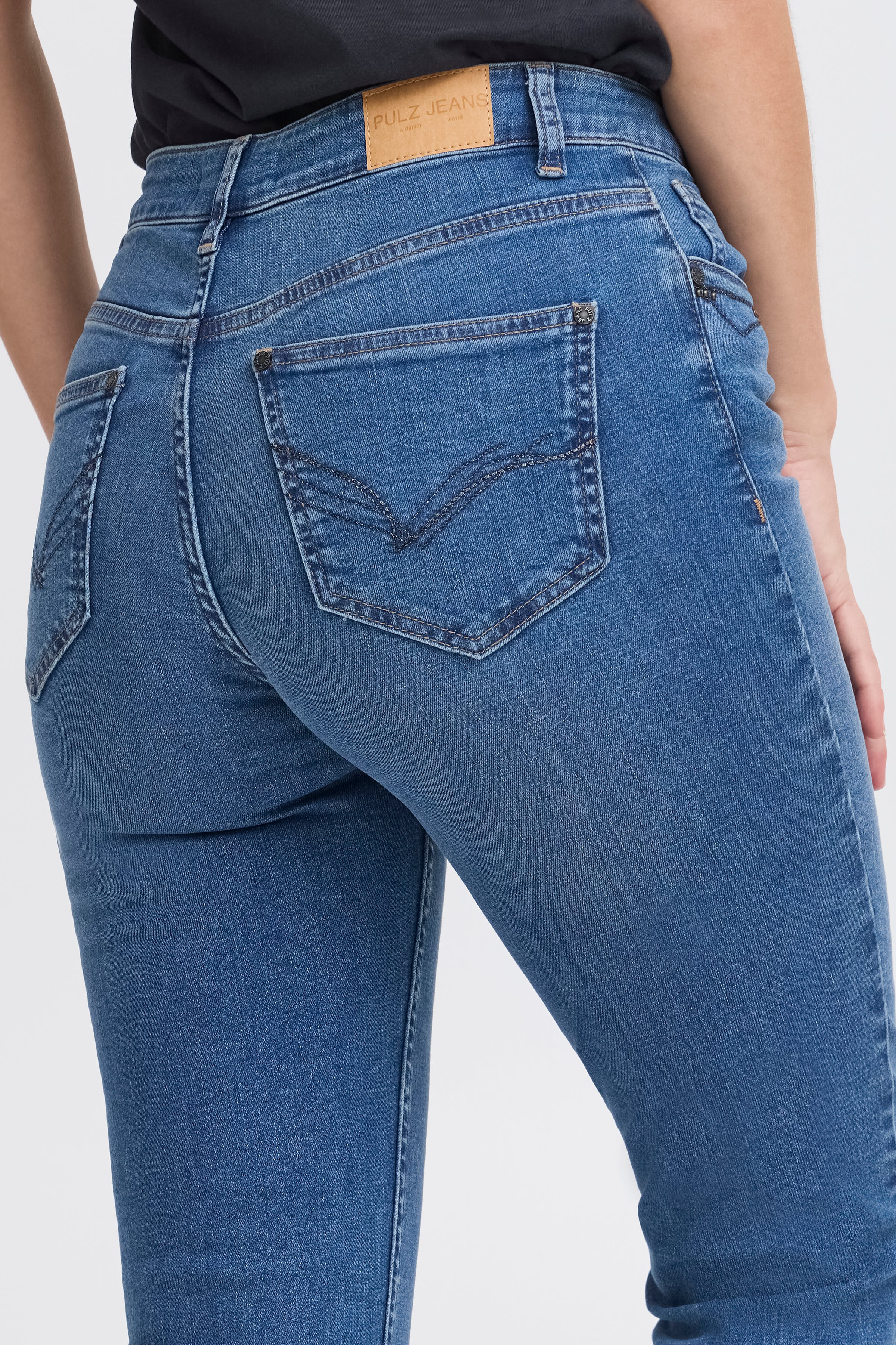 PZEMMA HW Jeans W Deco Straight Leg LOOKBOOK DETAIL 50208263-200005