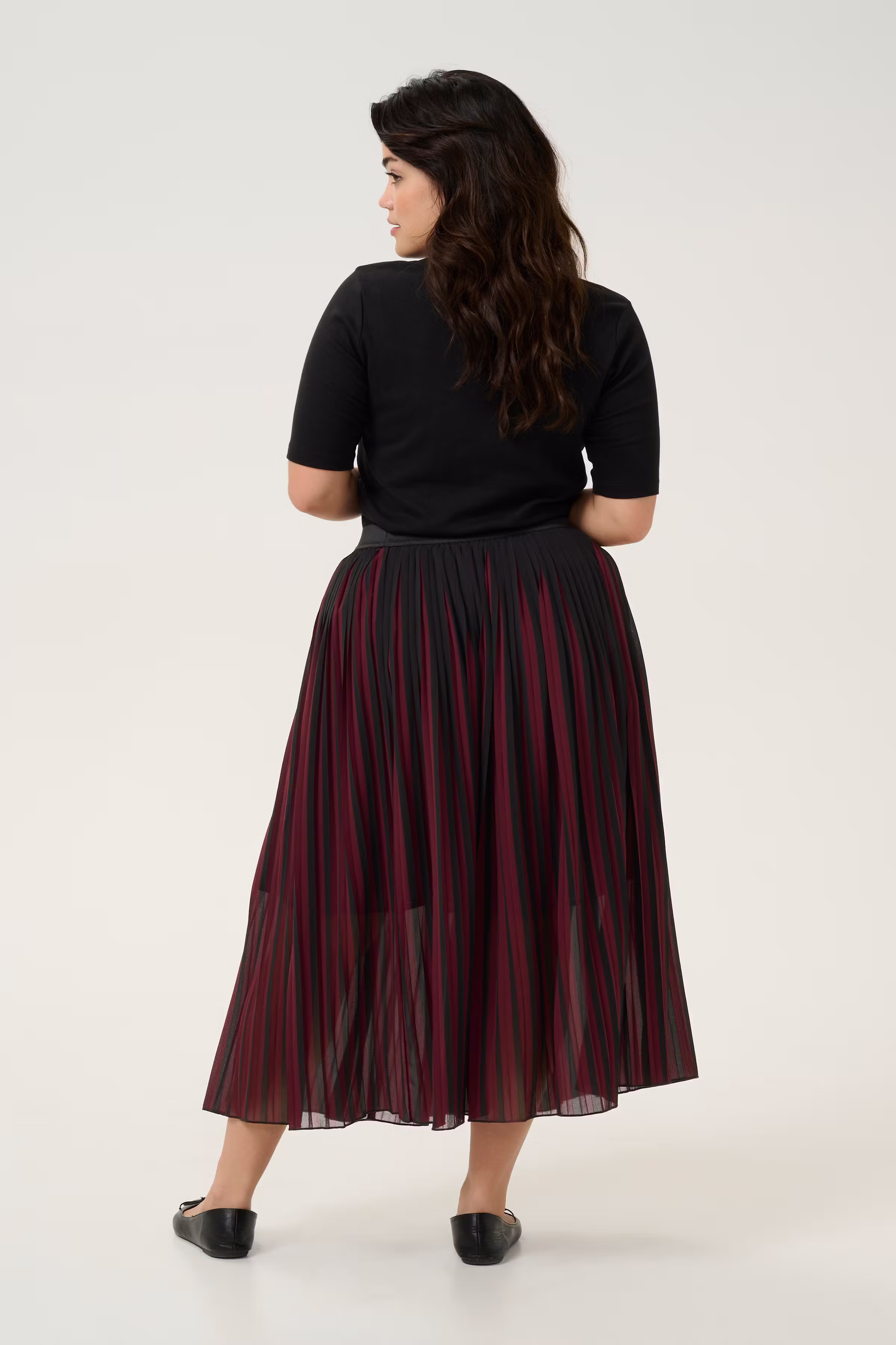 KClaerke Skirt LOOKBOOK BACK 10583164-107546