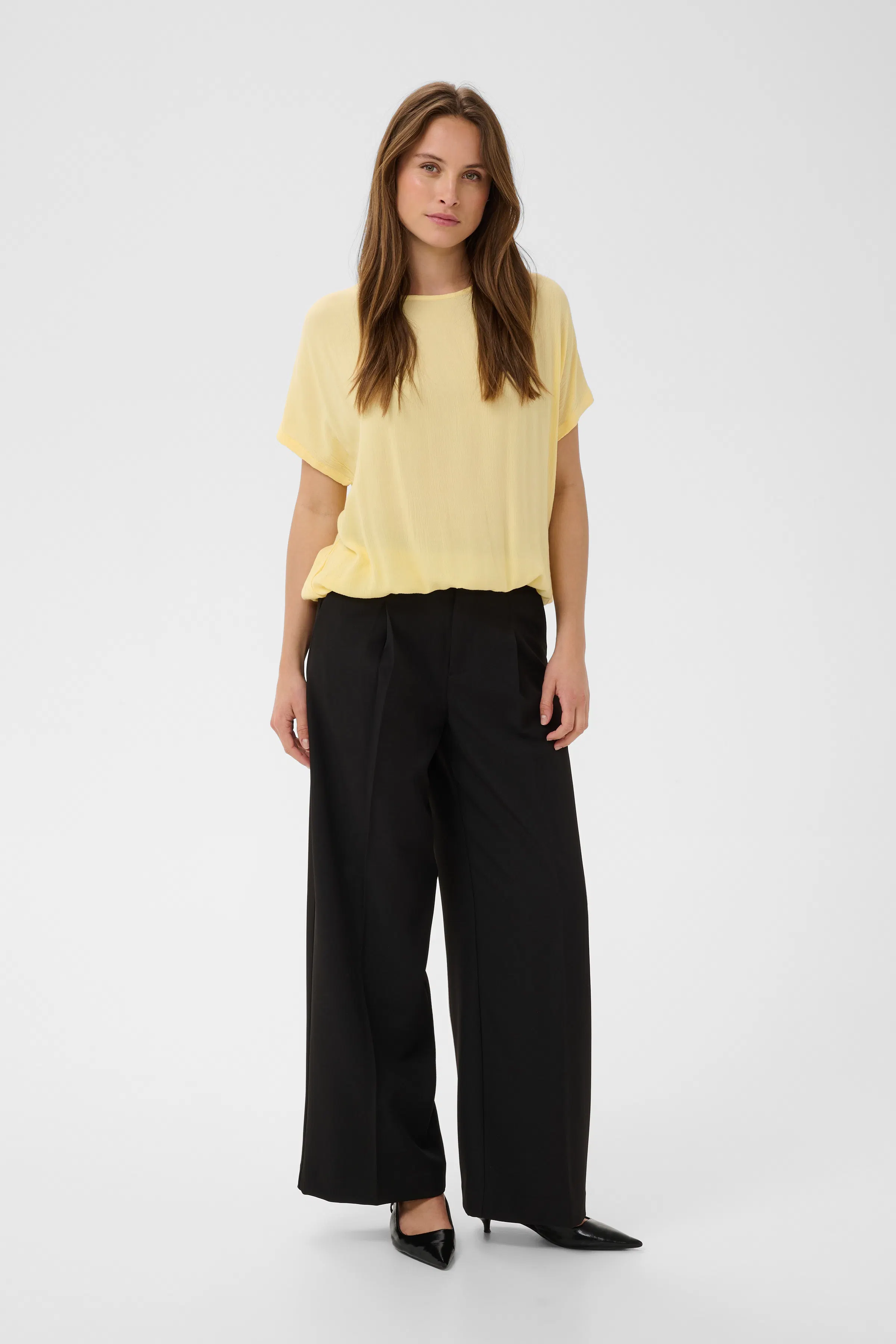 KAamber Bluse LOOKBOOK FRONT 10500781-130822