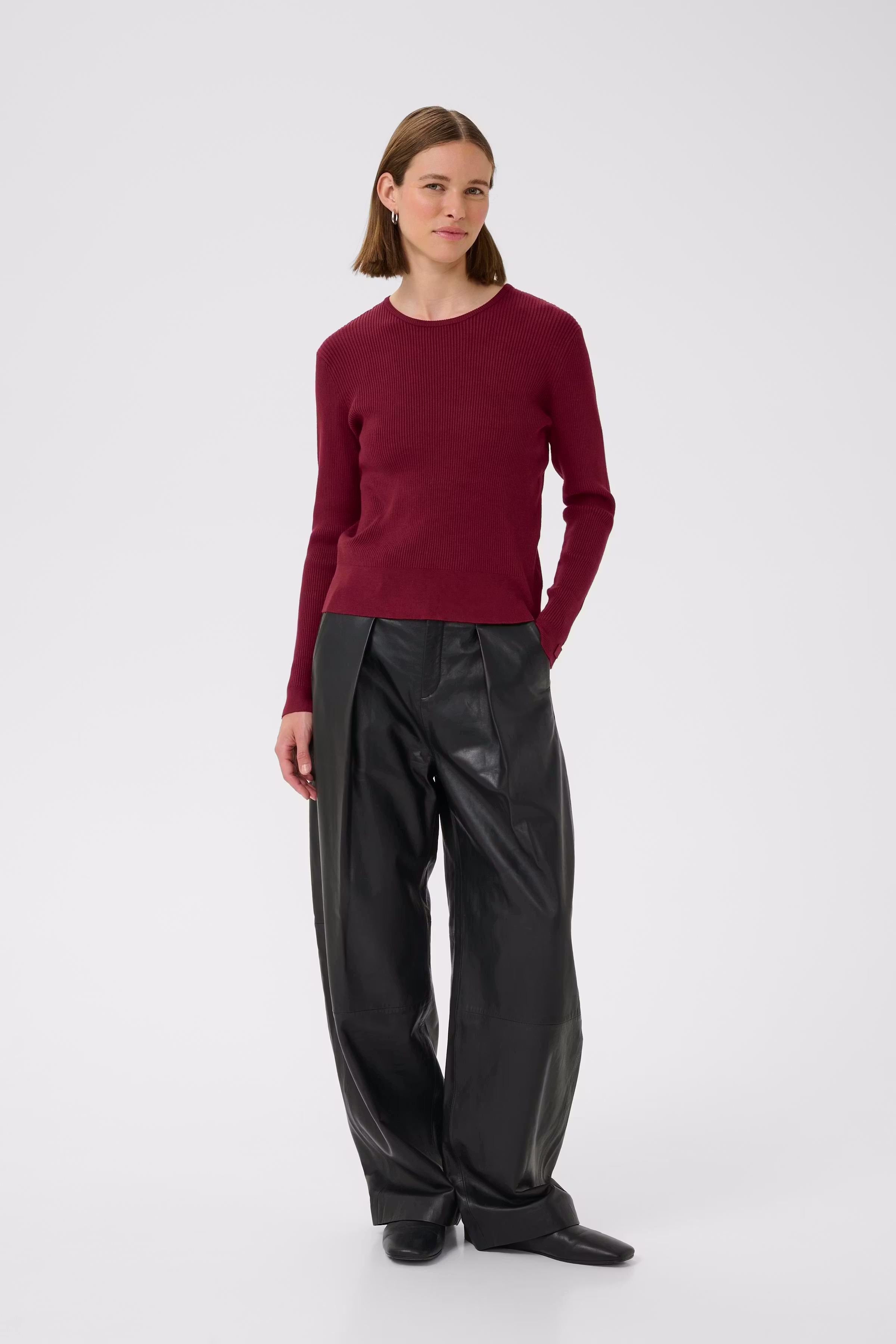 LeenahIW Pullover LOOKBOOK FRONT 30110803-191724