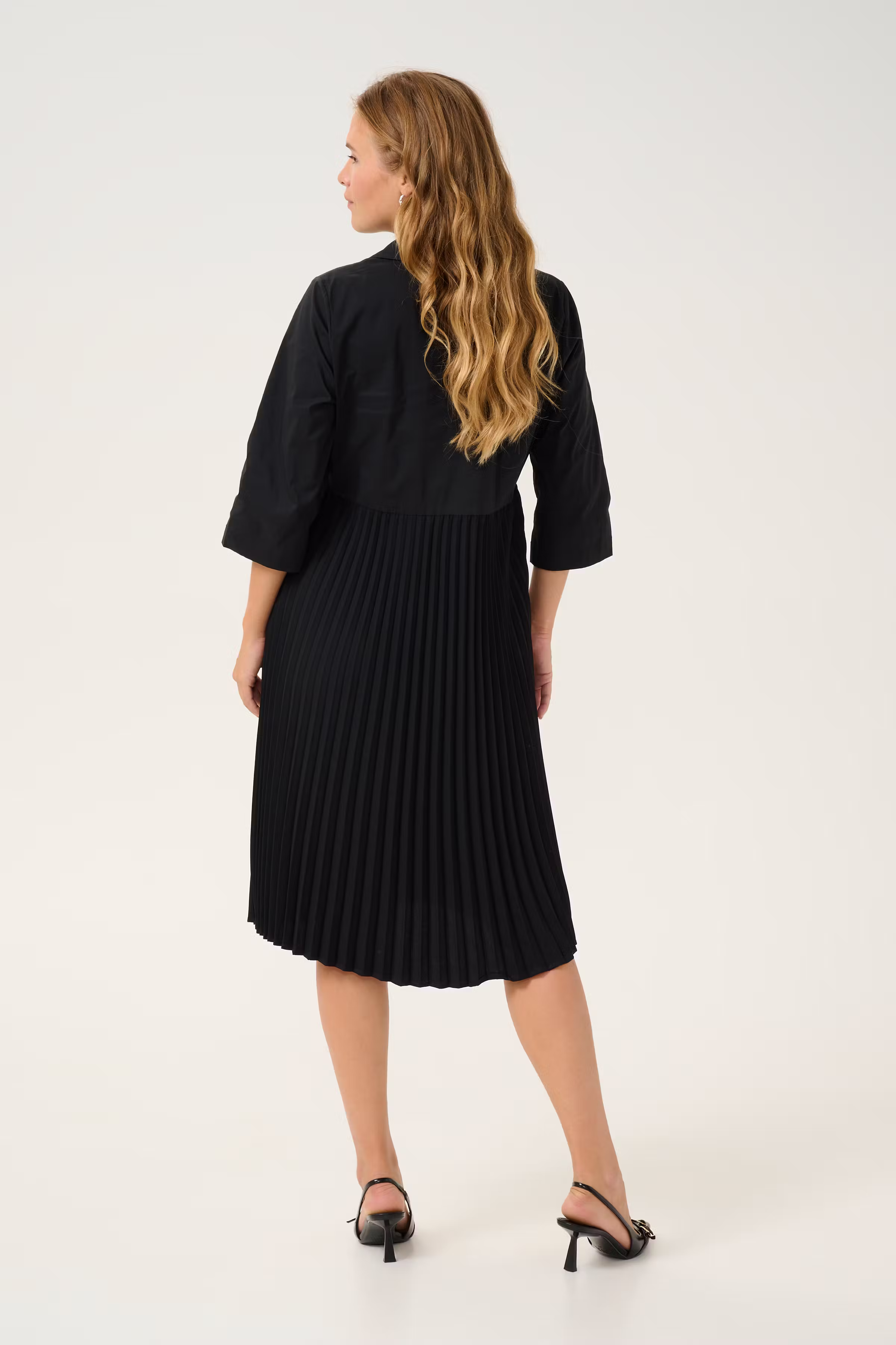 CUblaise Kjole LOOKBOOK BACK 50111555-500012