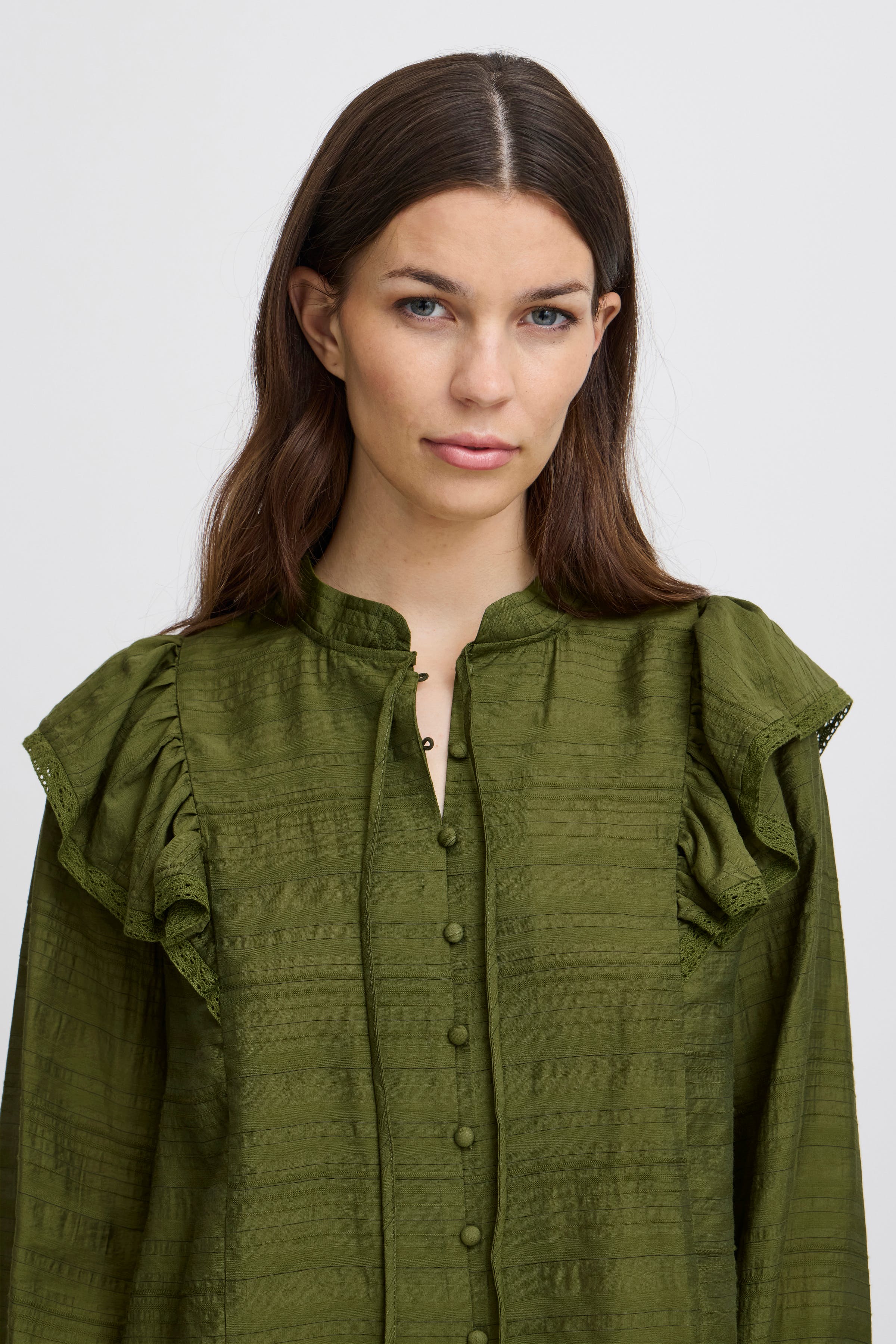 IRMABEL Skjorte LOOKBOOK DETAIL 20121654-180228