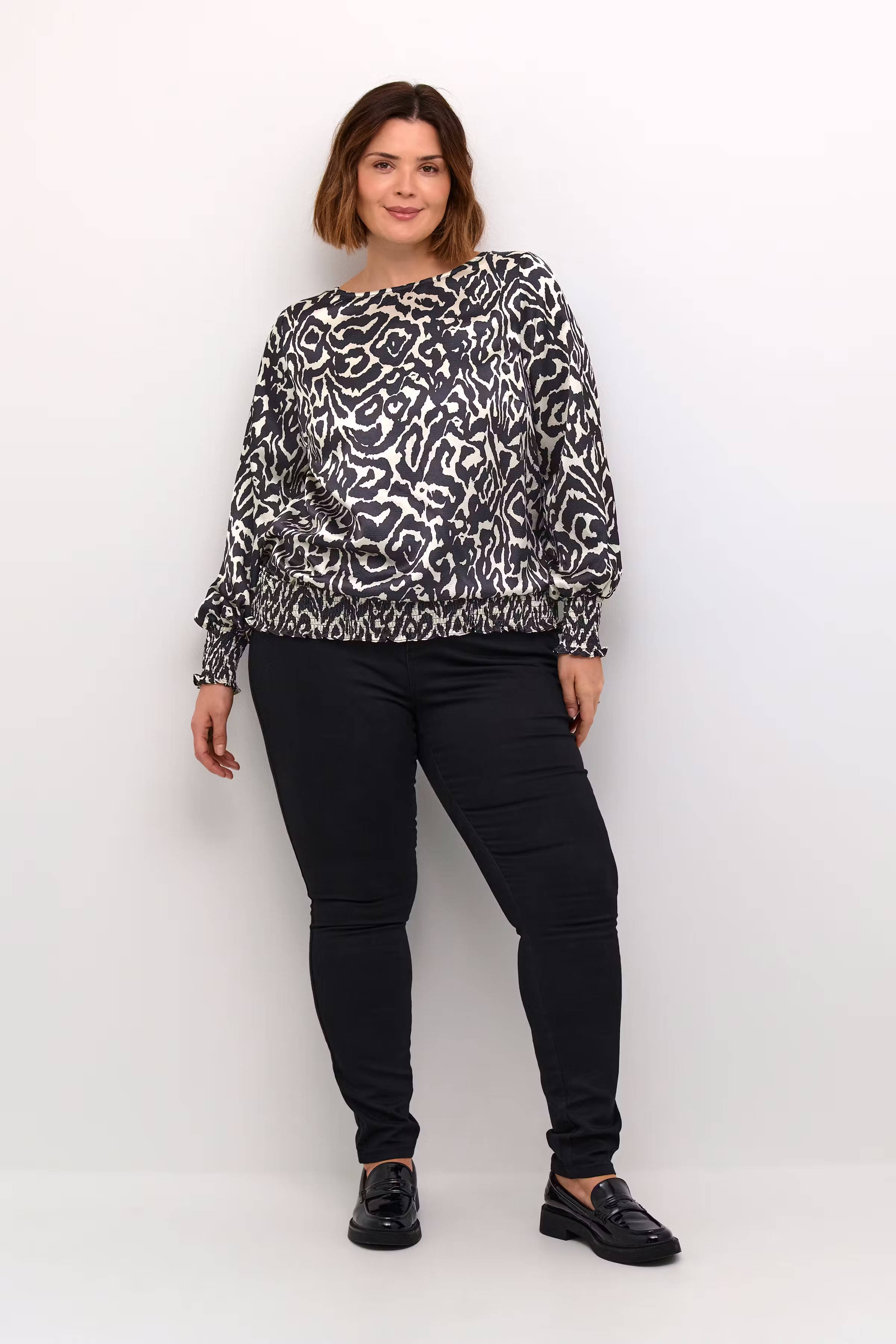 KCmathilda Bluse LOOKBOOK FRONT 10582768-106728