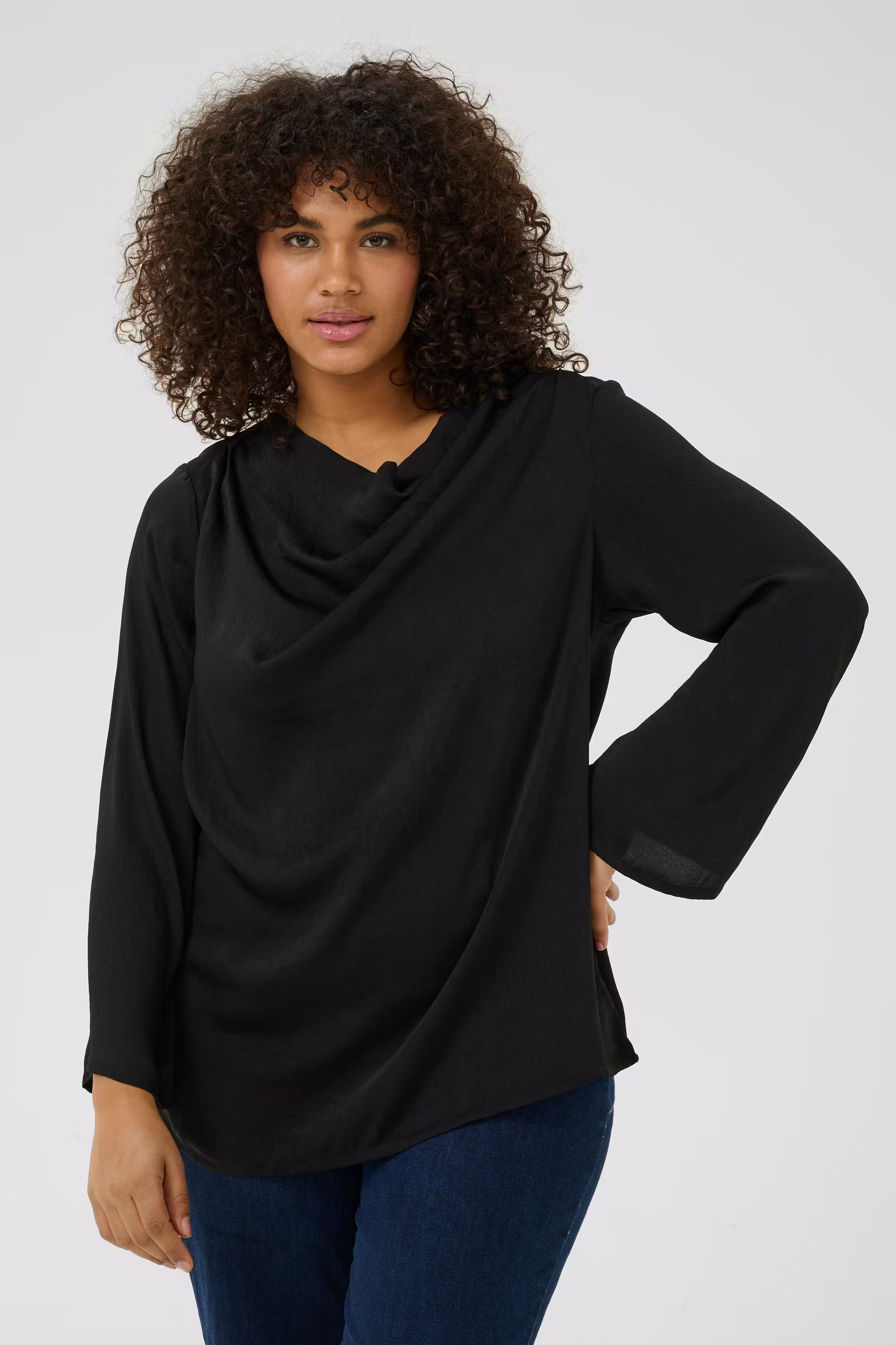 KCmeriel Bluse LOOKBOOK FRONT 10583339-100121