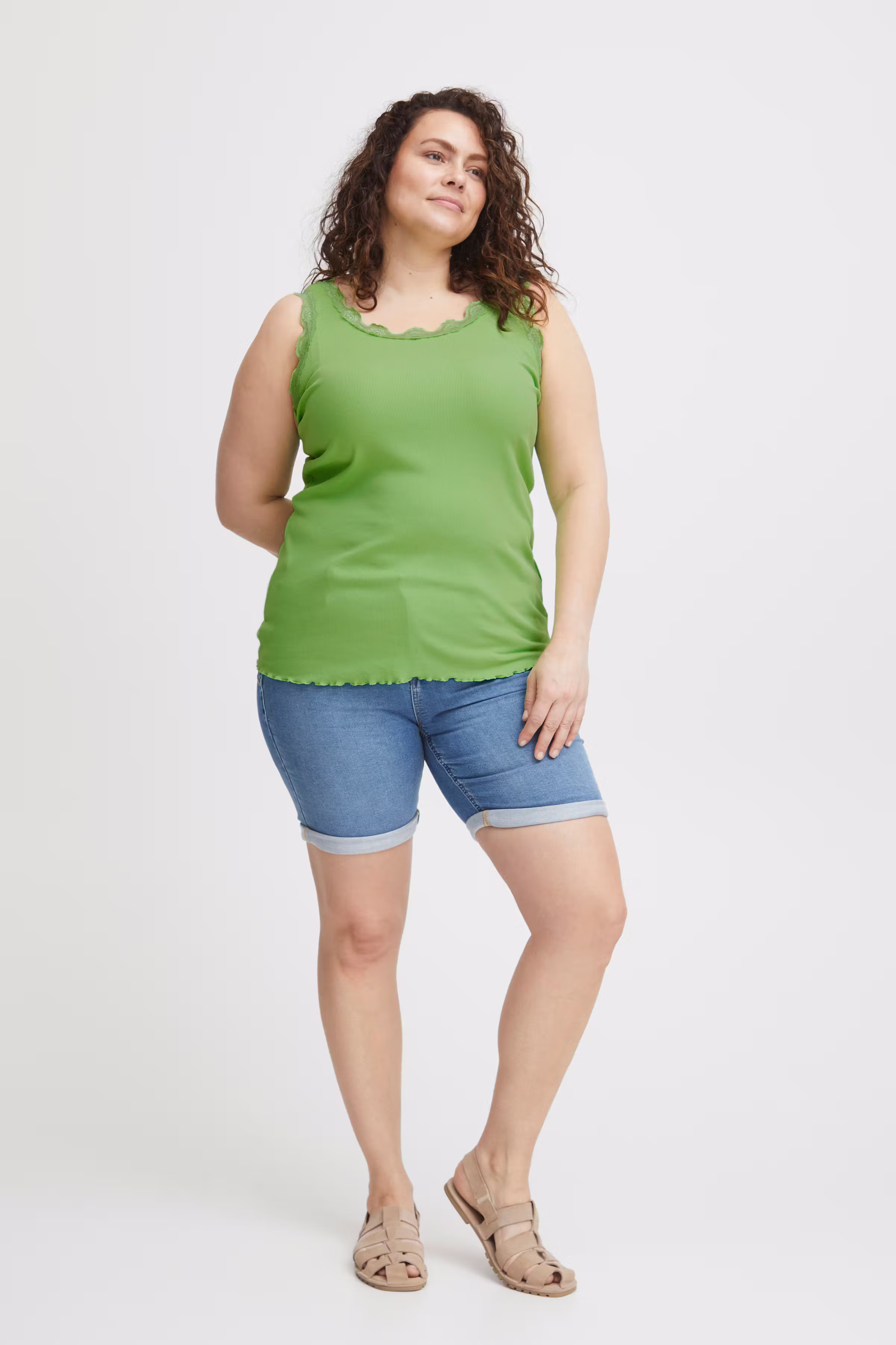 FPZAMOND Top LOOKBOOK FRONT 20611053-156437