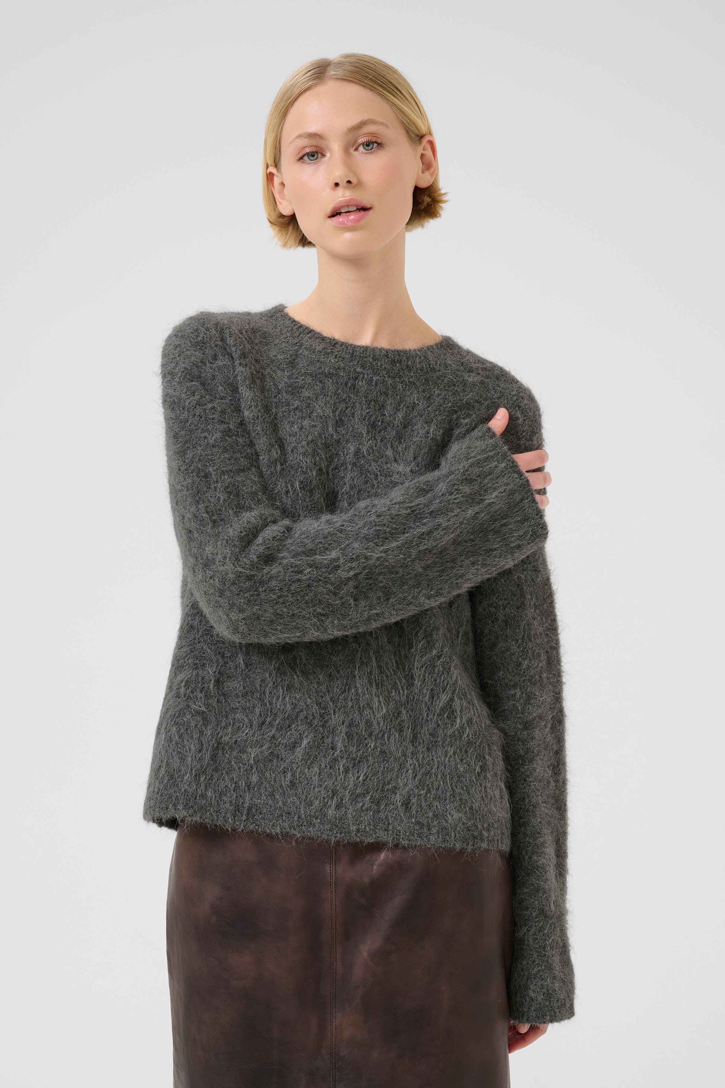 KBTeoline Pullover LOOKBOOK FRONT 10105307-103422