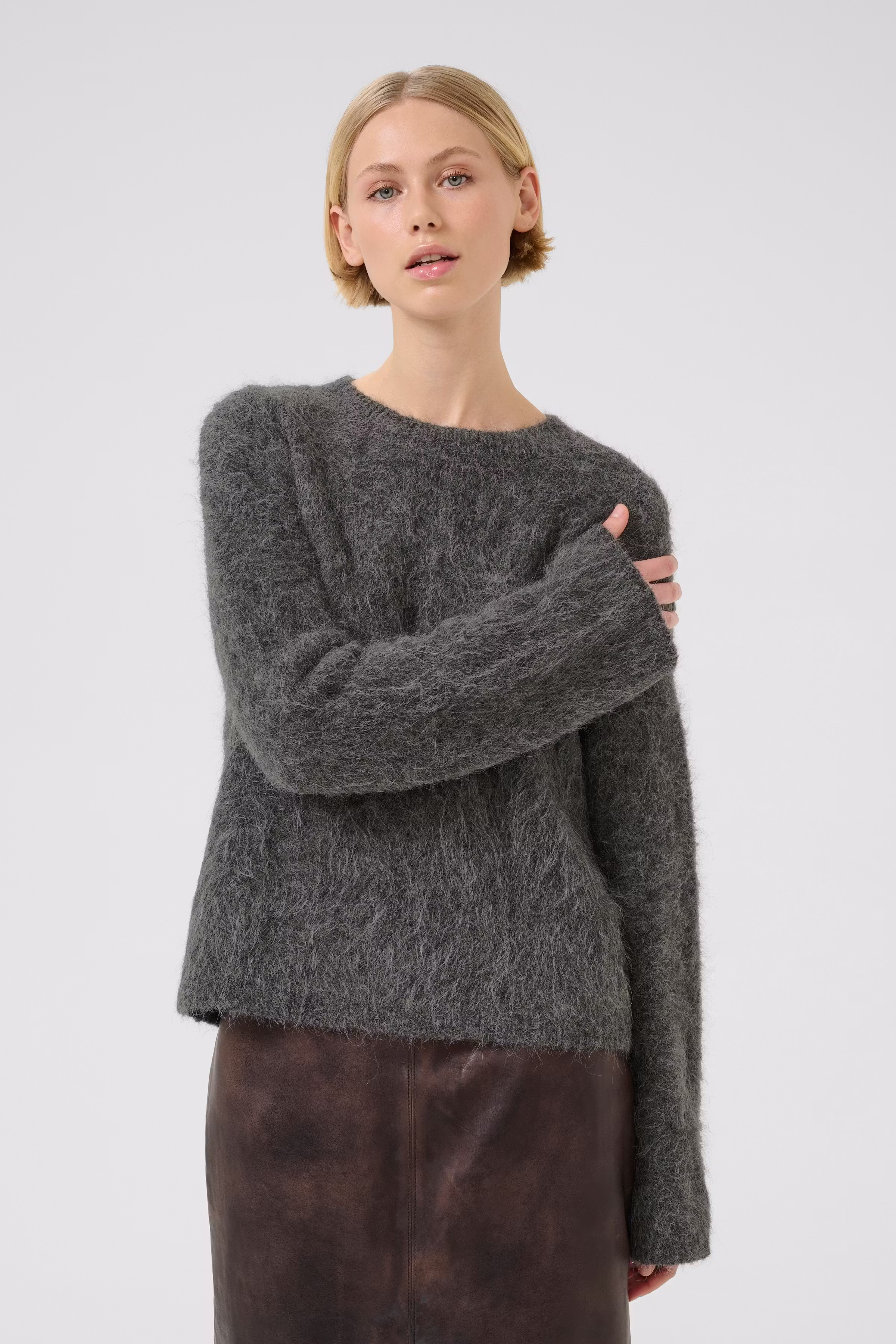 KBTeoline Pullover LOOKBOOK FRONT 10105307-103422