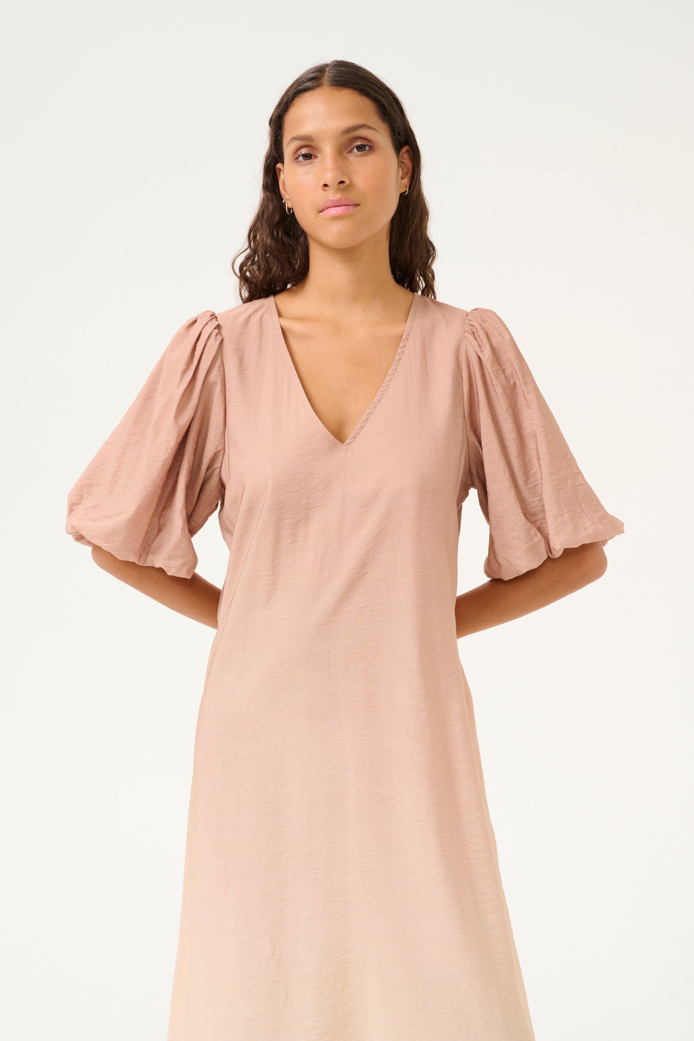 KBVinnie Dress LOOKBOOK FRONT 10105469-107551